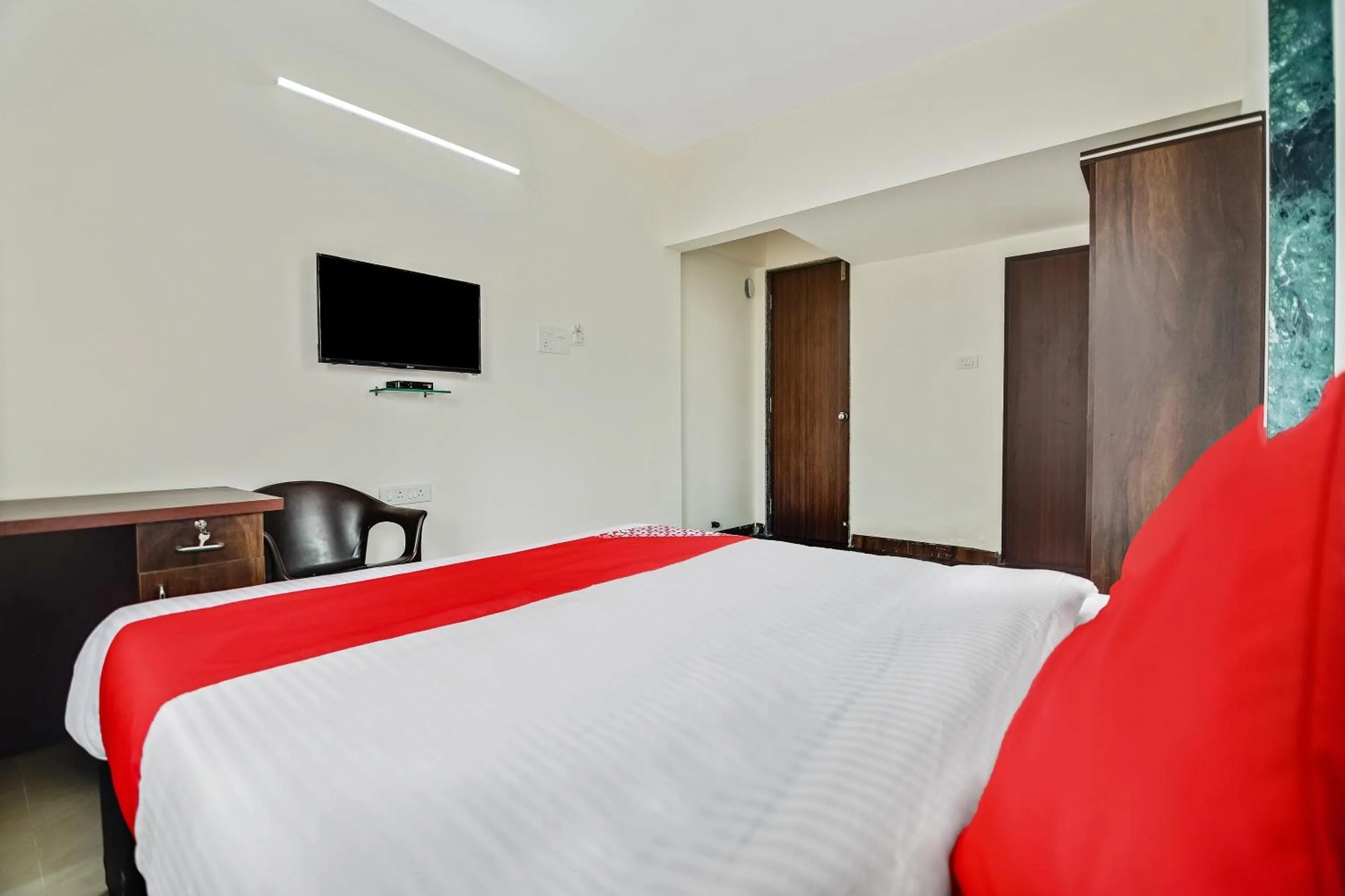 Bedroom, Bed in Hotel O Kohinoor Residency