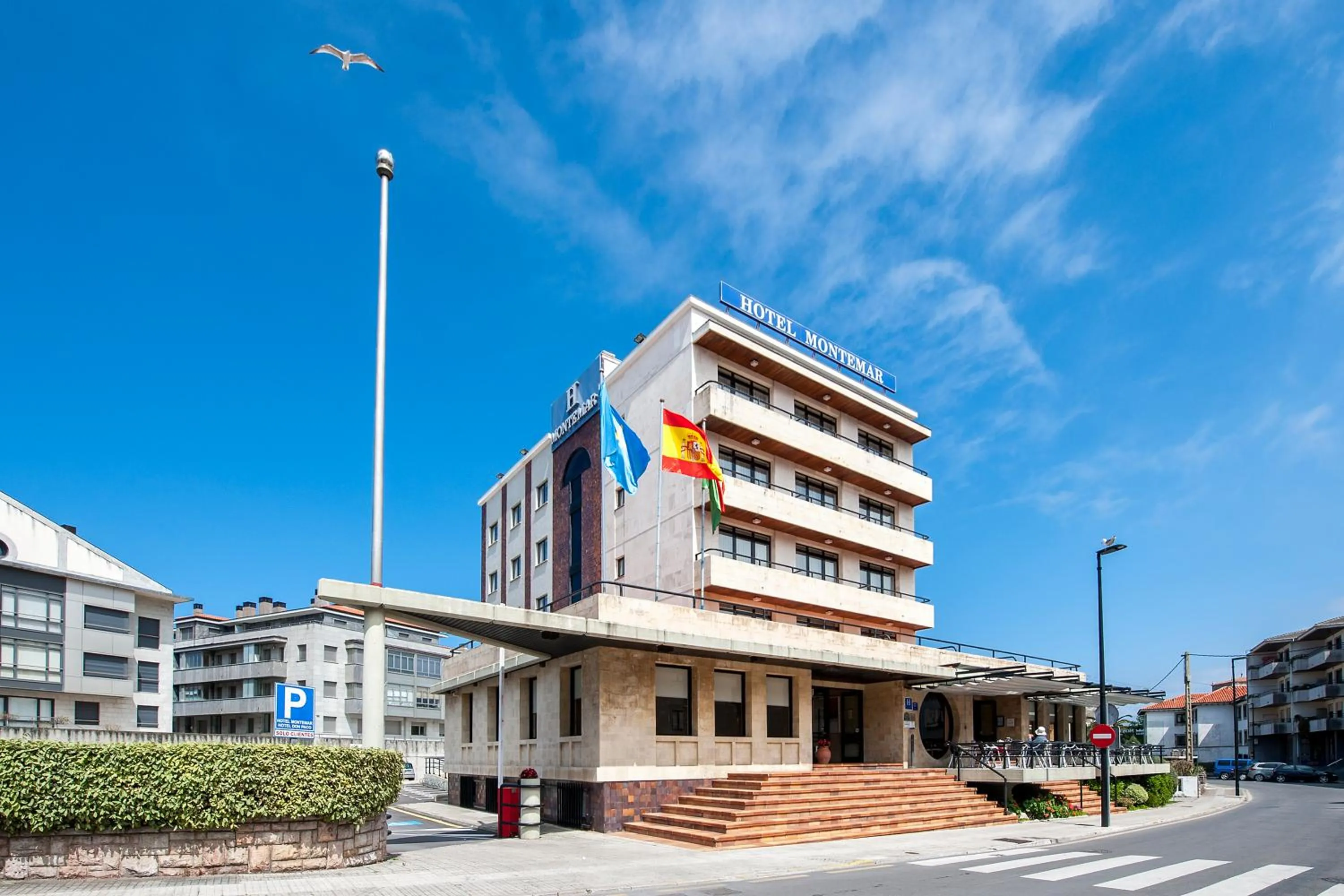 Facade/entrance in Montemar