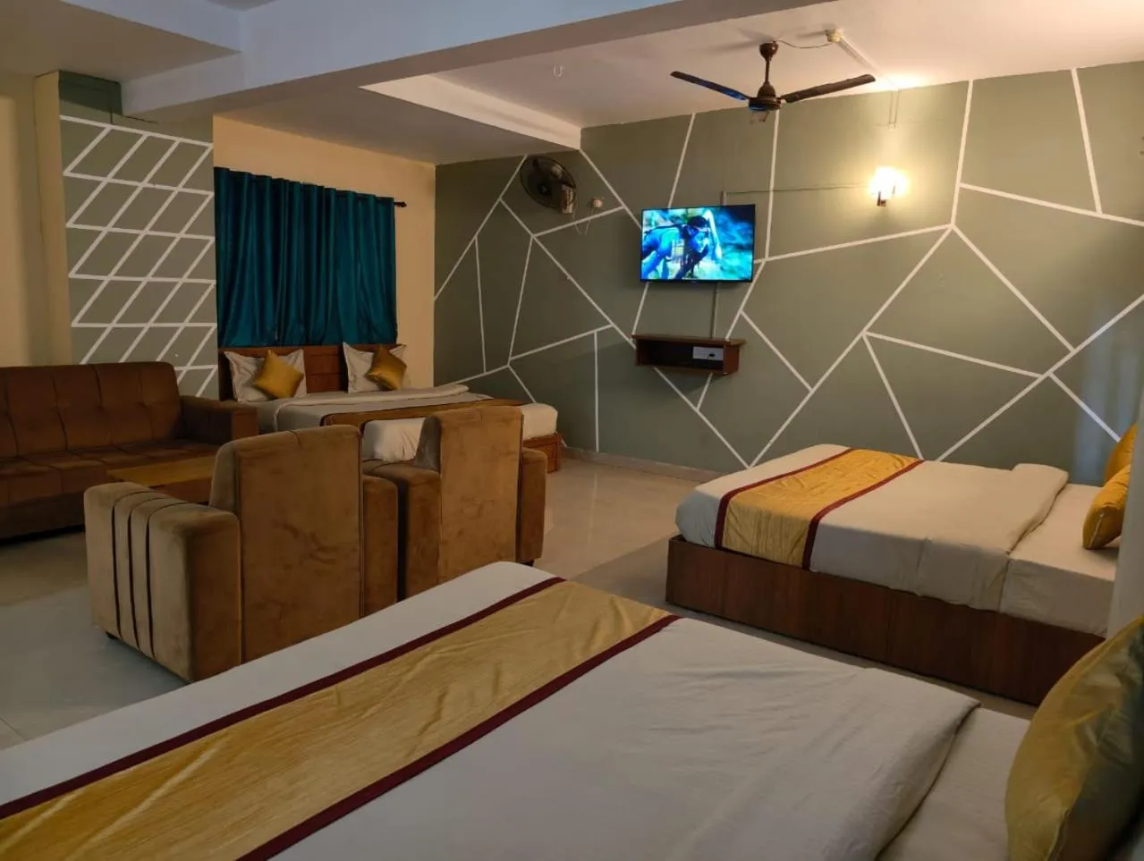 Bed in Hill View Residency