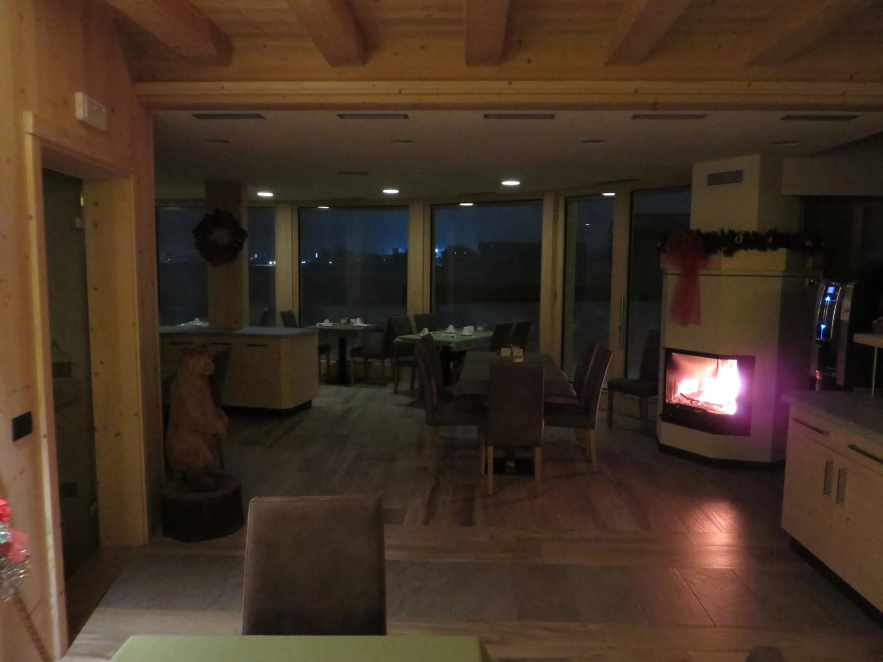 Lobby or reception in B&B Ecohotel Chalet des Alpes