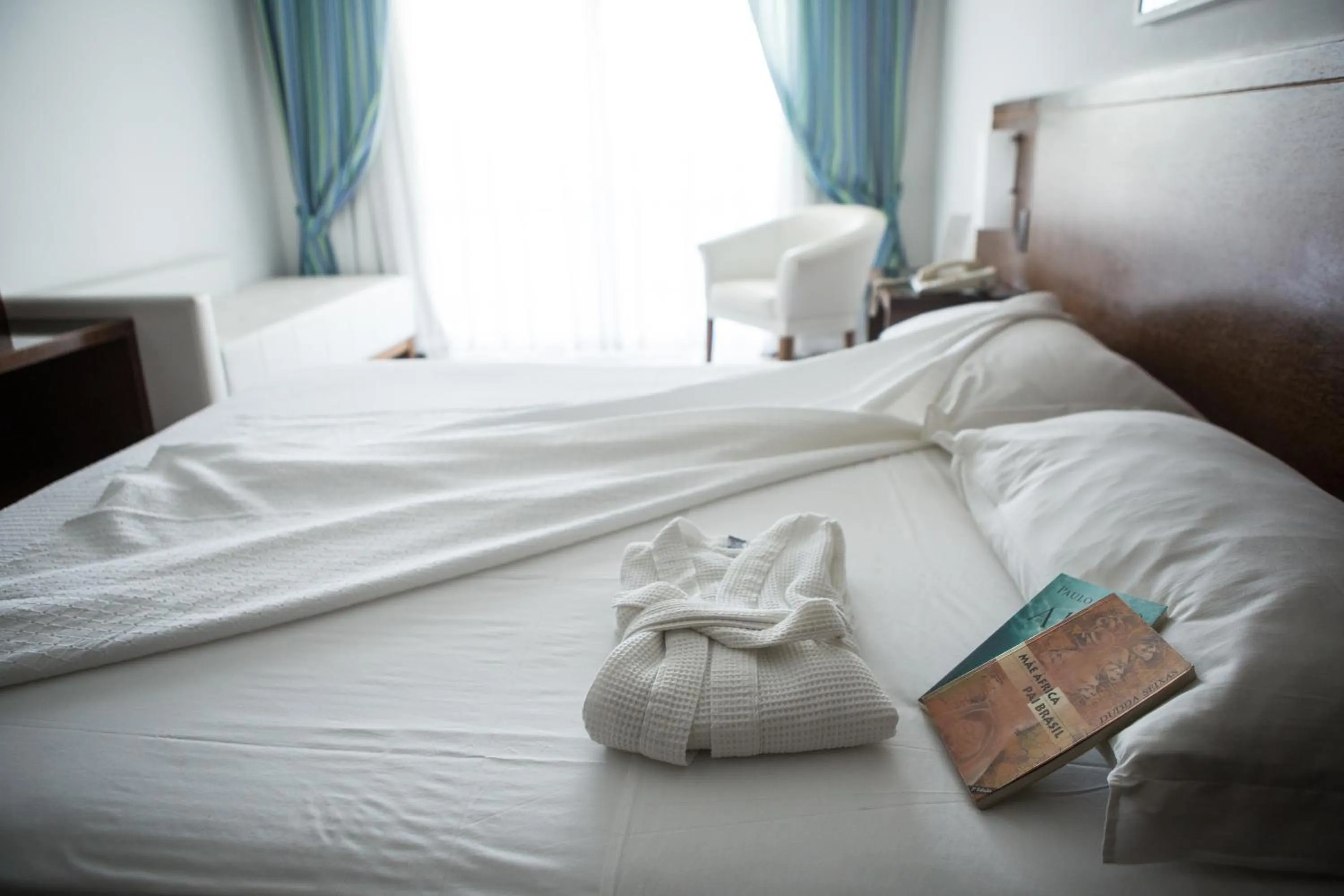 Bed in Bahia Plaza Hotel