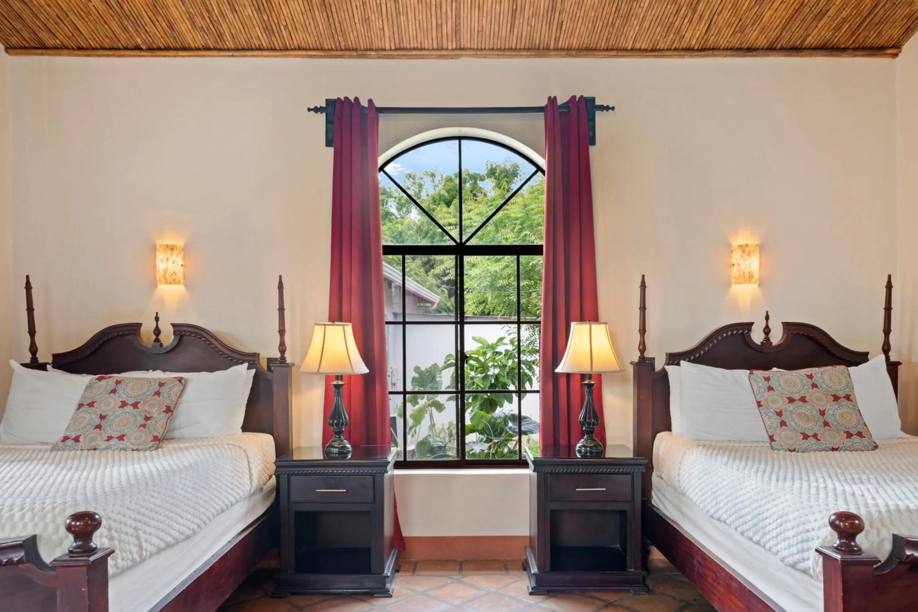 Bed in Nicawaves