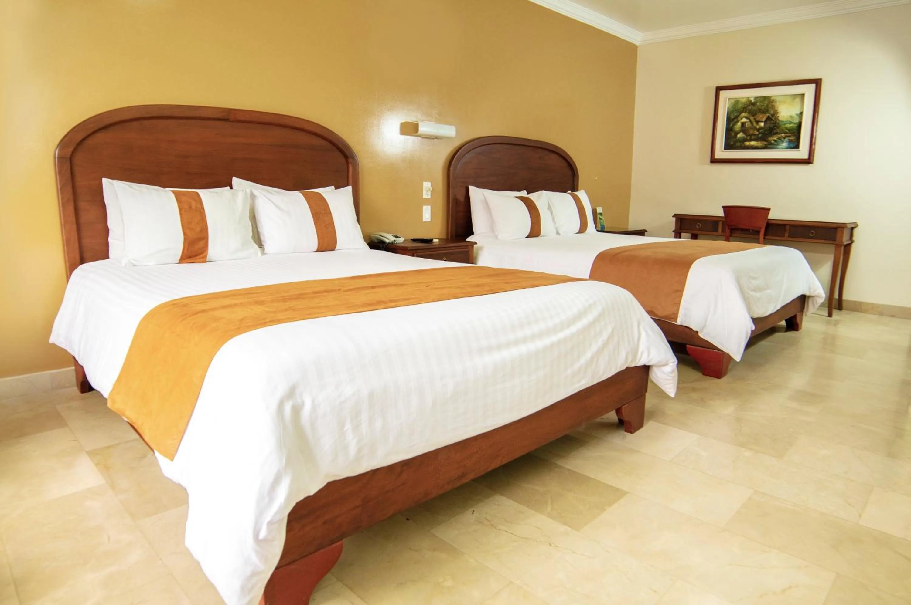 Bedroom, Bed in Gran Hotel De Lago - El Coca