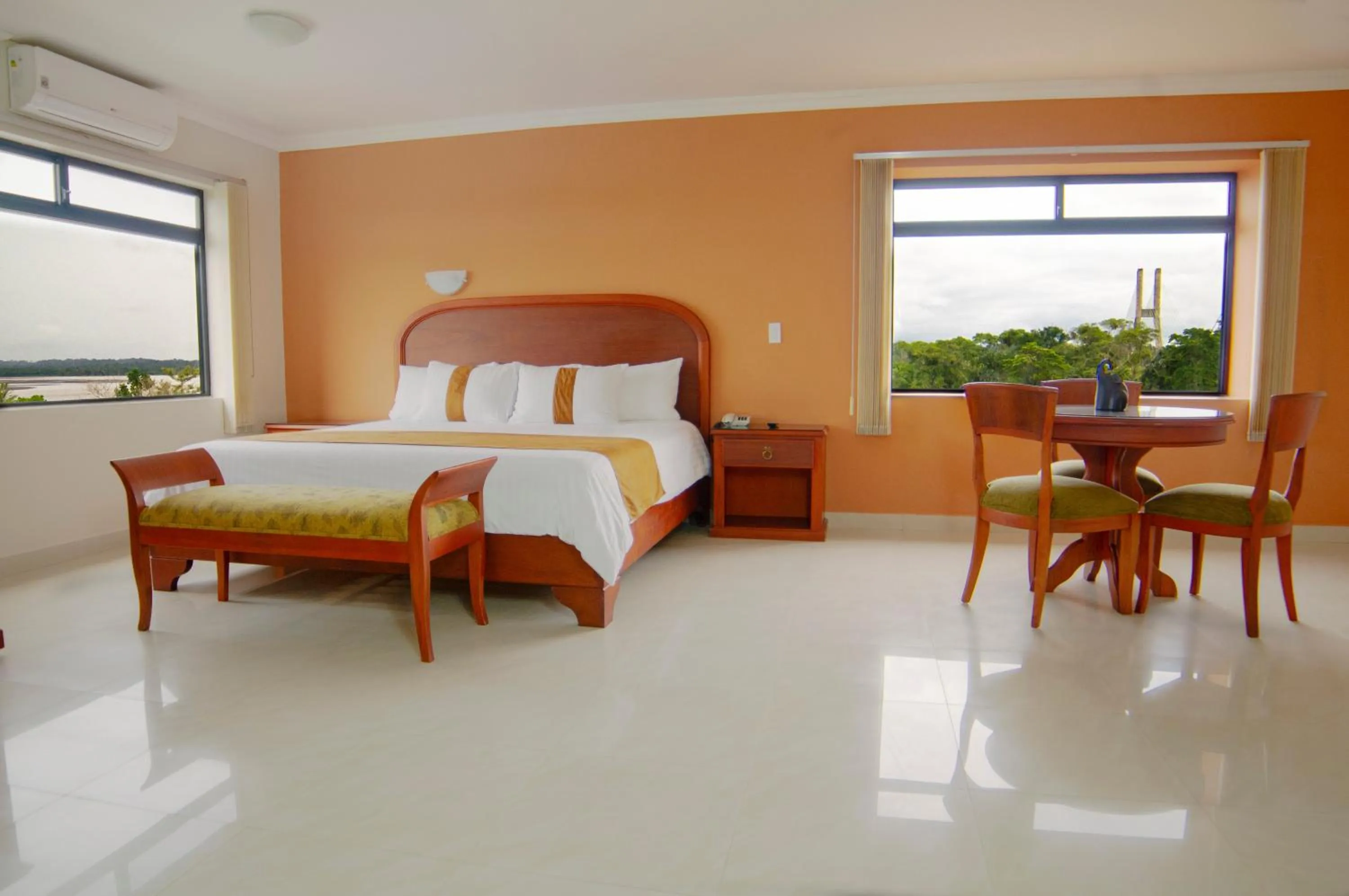 Bedroom, Bed in Gran Hotel De Lago - El Coca