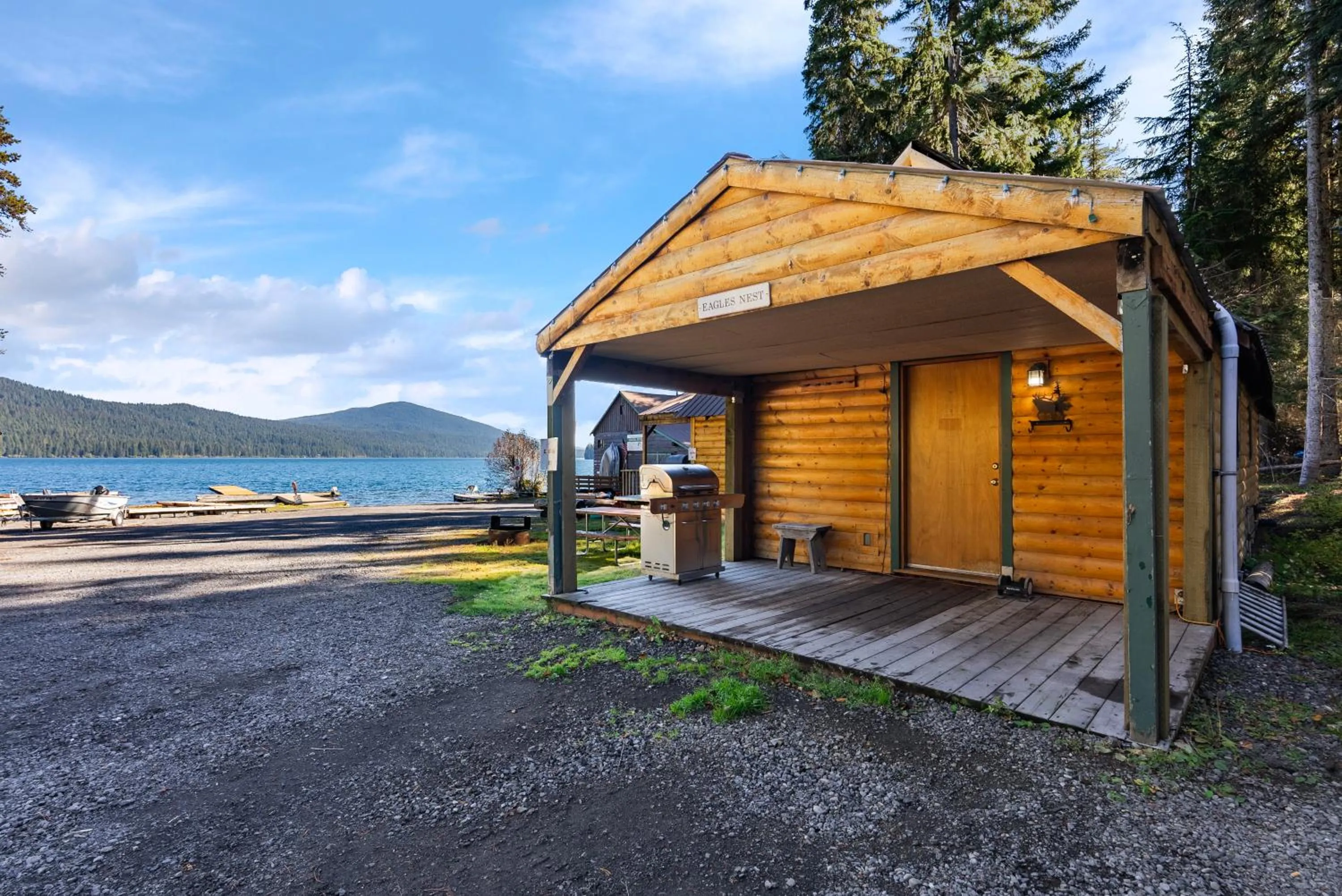 Lake view in Shelter Cove Resort & Marina