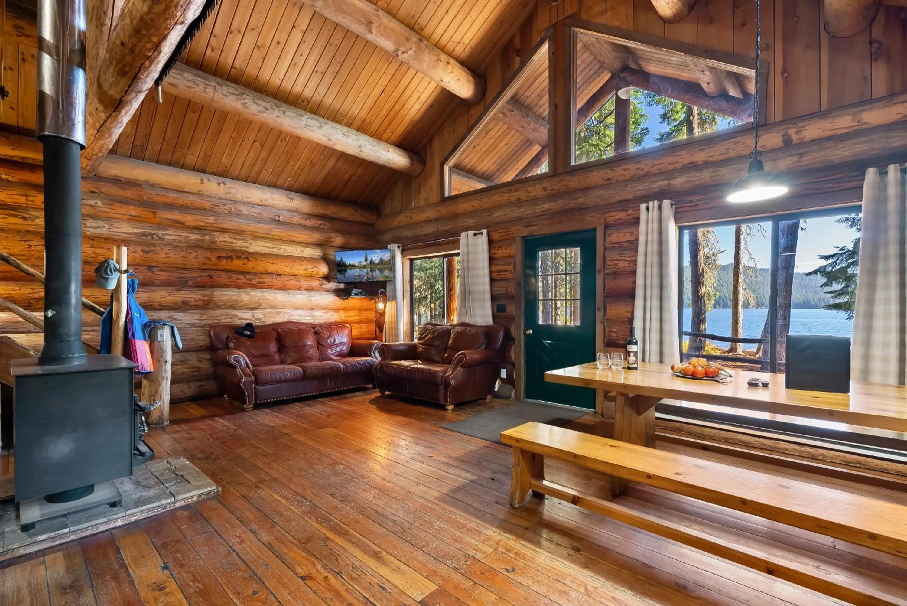 Seating area in Shelter Cove Resort & Marina