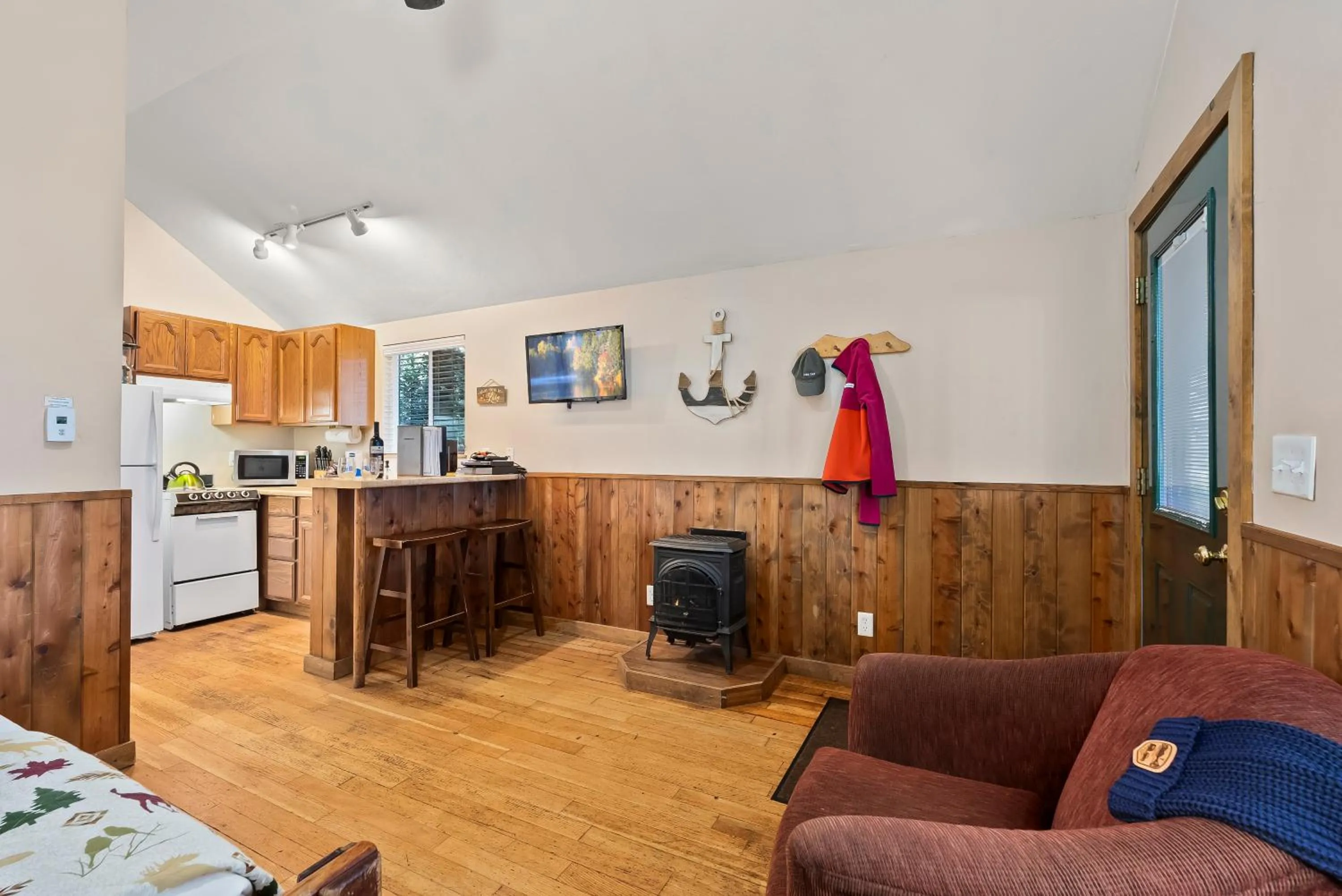 Seating area in Shelter Cove Resort & Marina