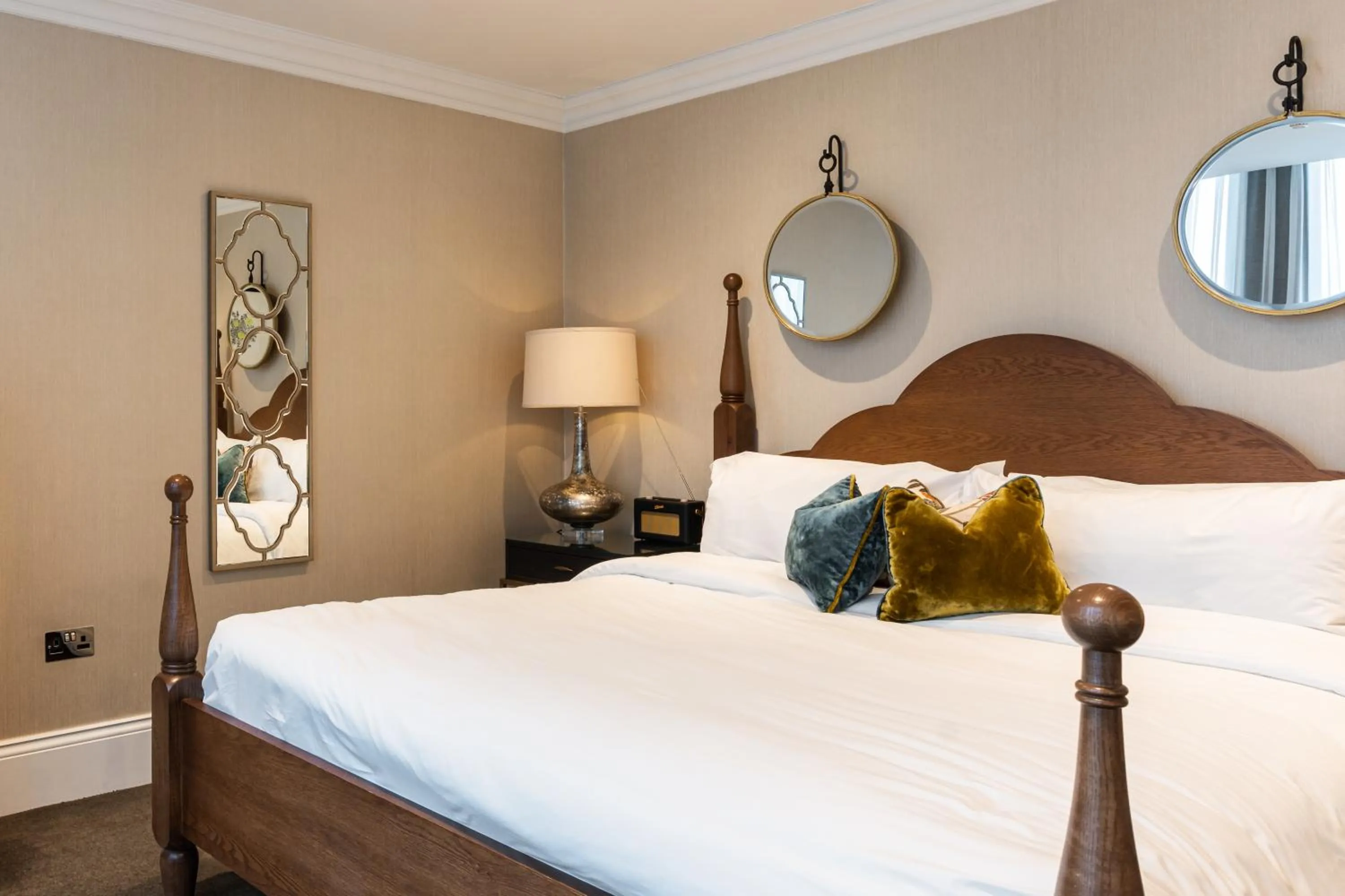 Photo of the whole room, Bed in King Street Townhouse