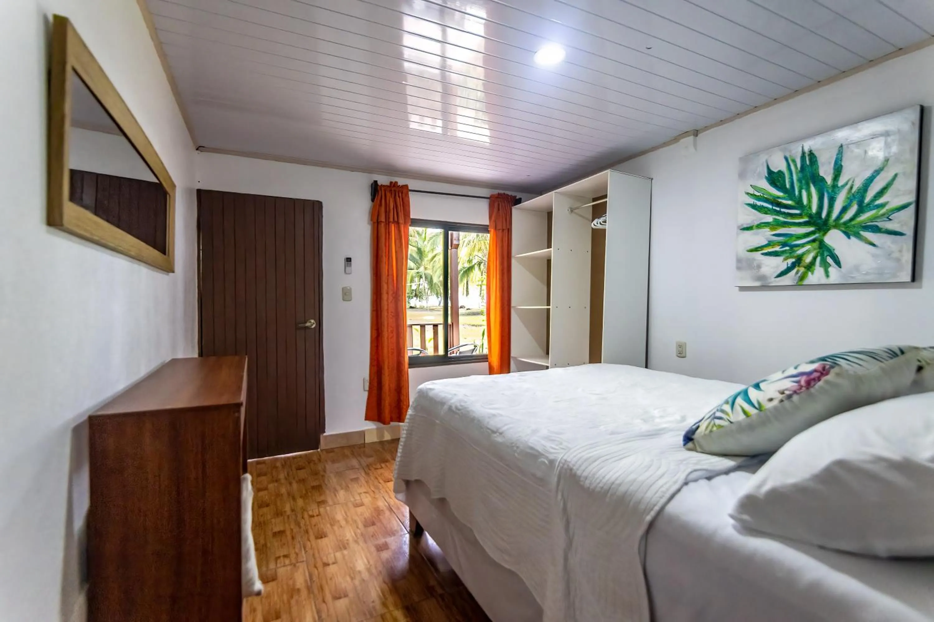 Bed in Hotel Tortuguero Beachfront