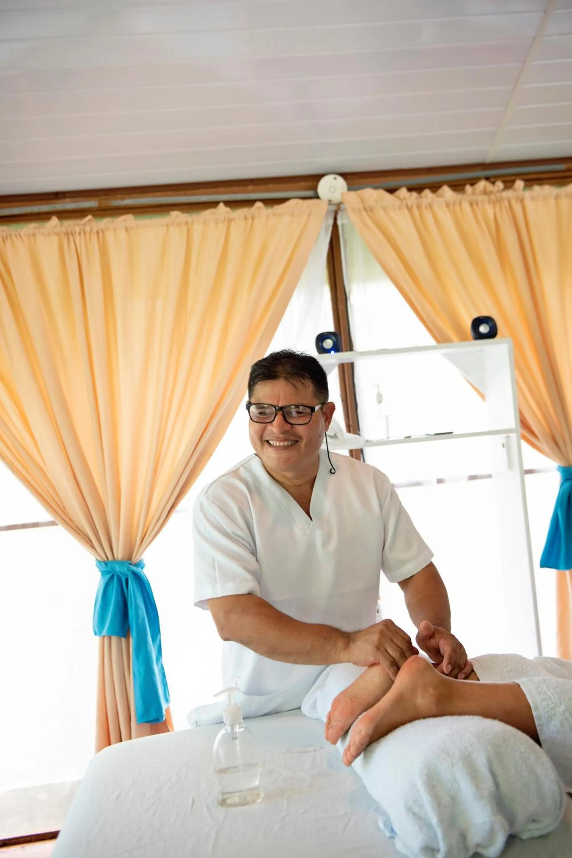Staff in Hotel Tortuguero Beachfront
