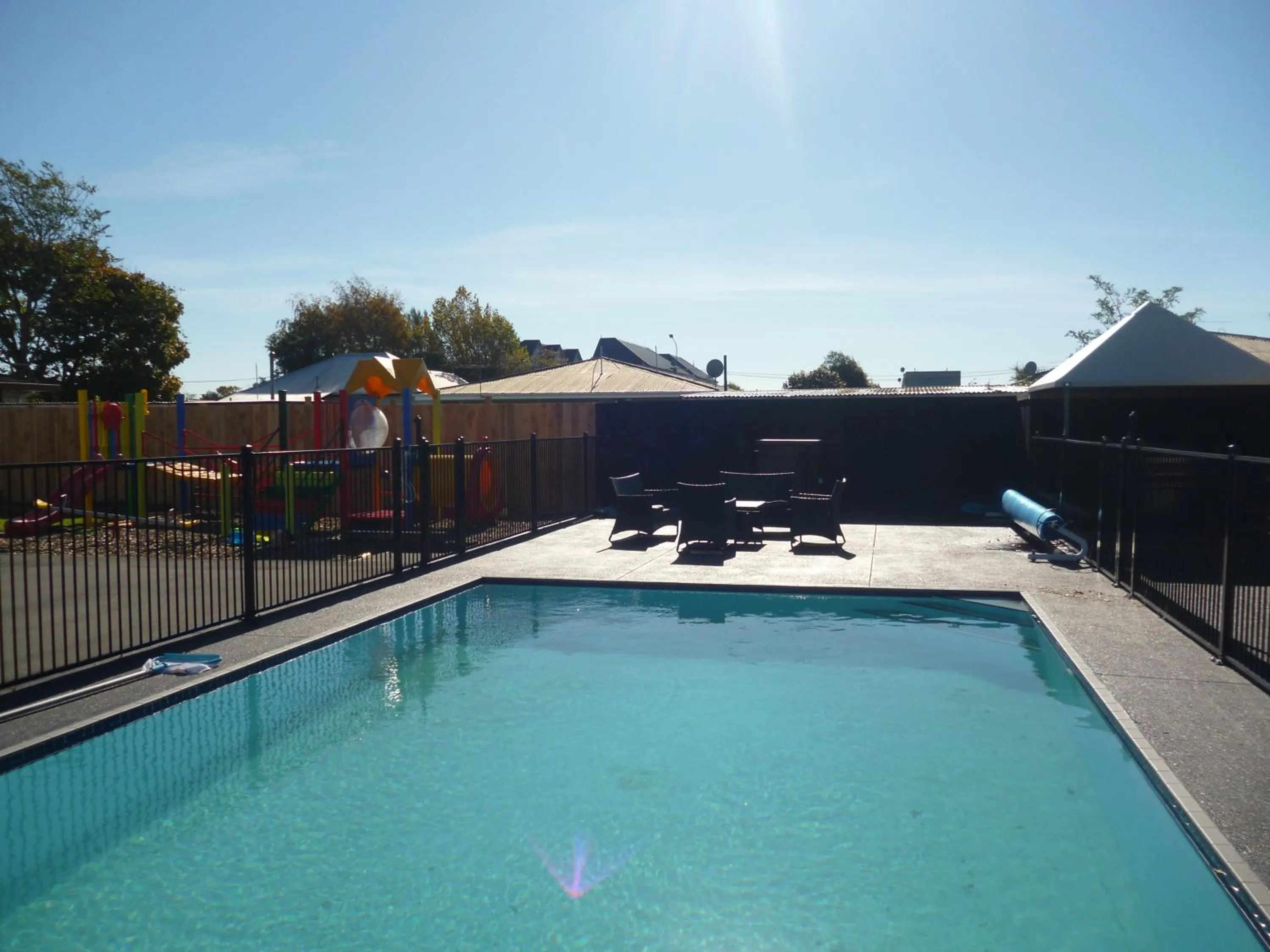 BBQ facilities in Cashel Court Motel