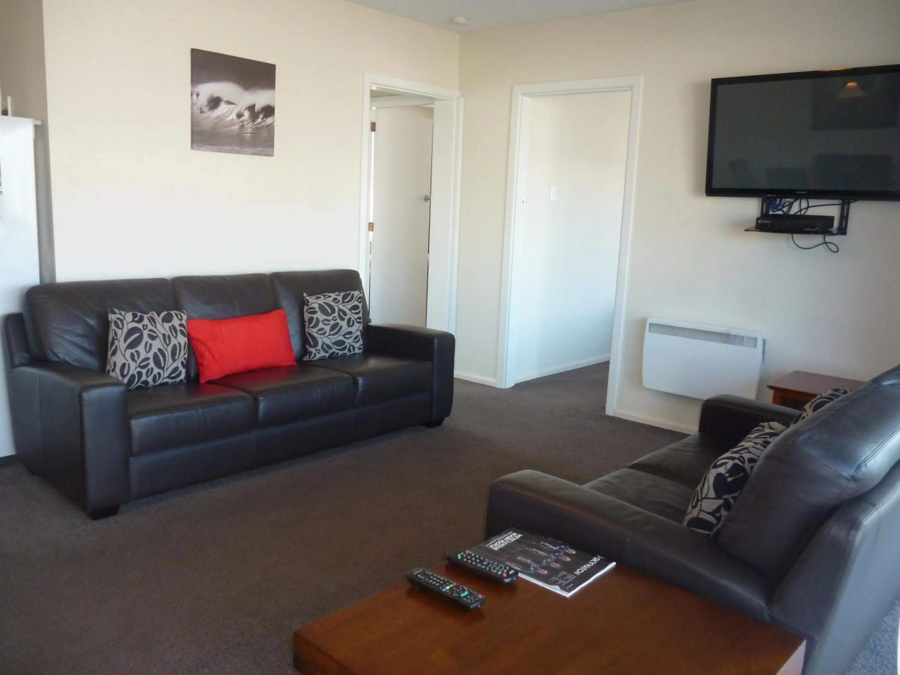 TV and multimedia in Cashel Court Motel