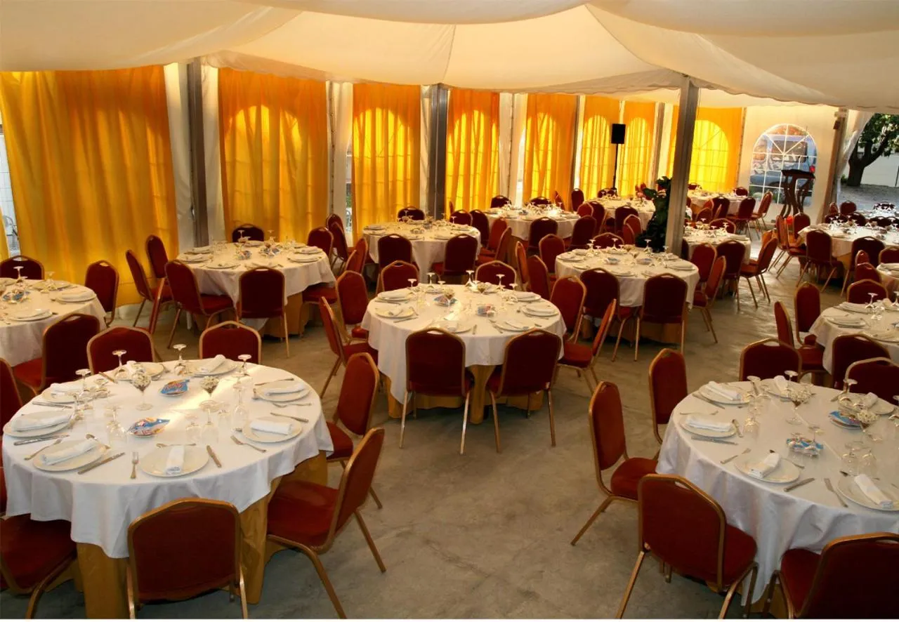 Restaurant/places to eat in Hotel Restaurante Casa Julia