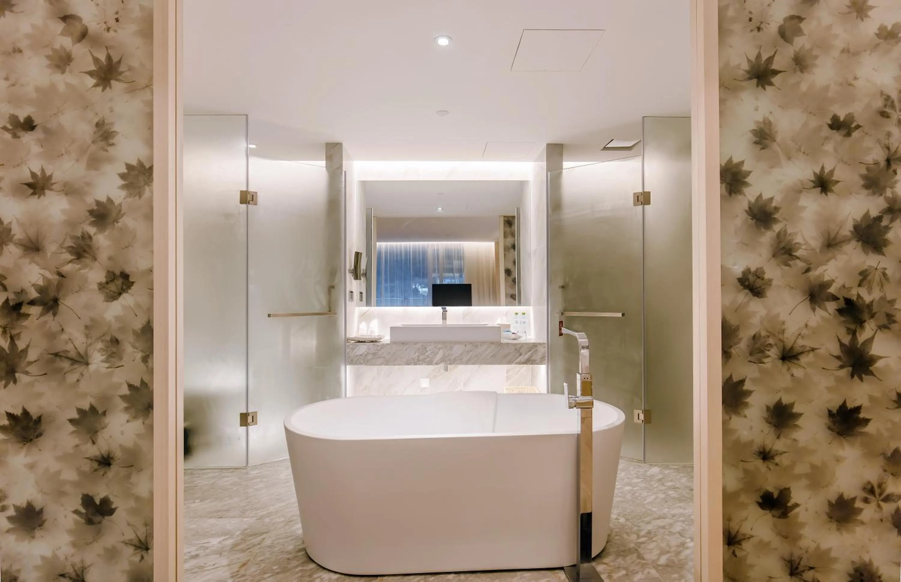 Bath in Palace Resort Yalong Bay Sanya