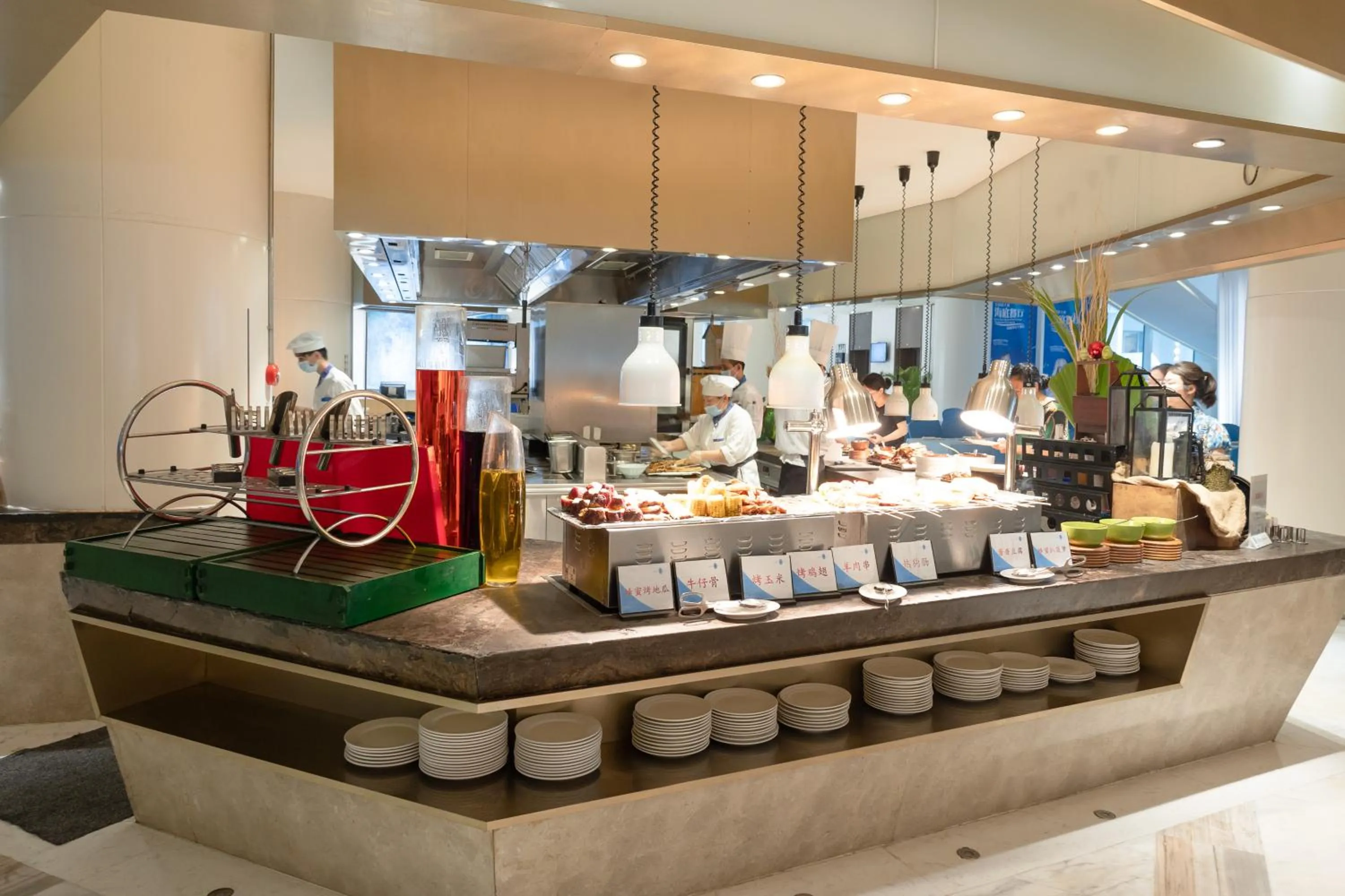 Food and drinks in Palace Resort Yalong Bay Sanya