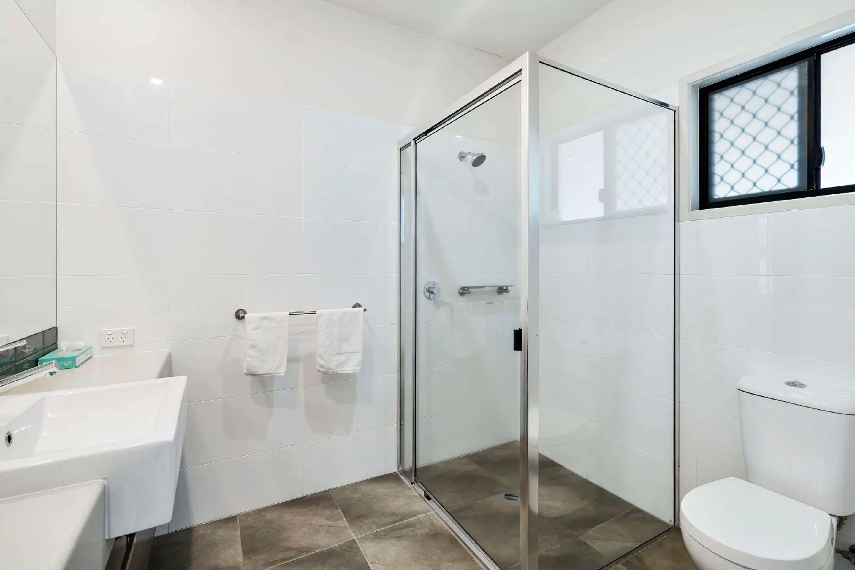 Shower in Quality Resort Parkhurst