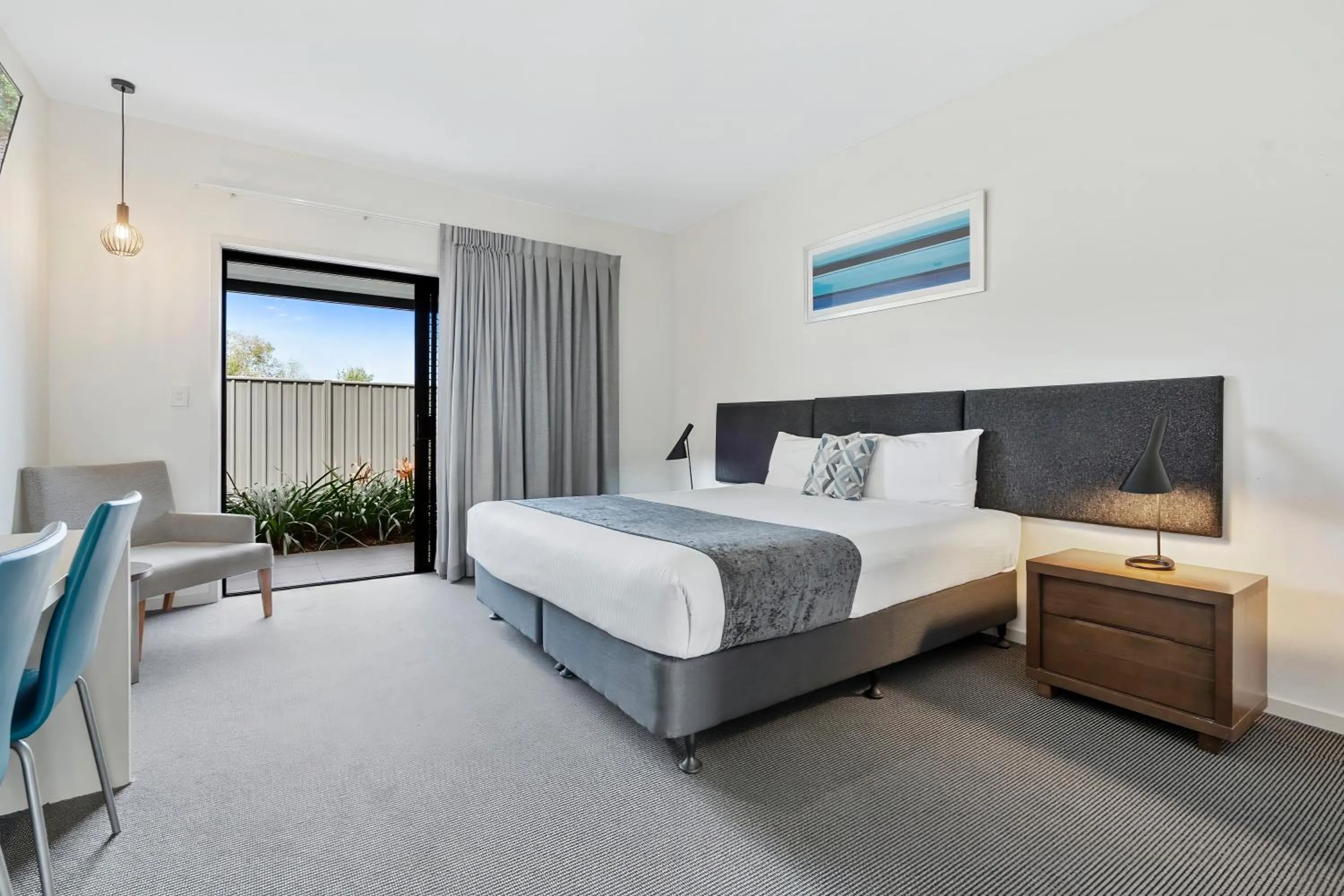 Bedroom, Bed in Quality Resort Parkhurst