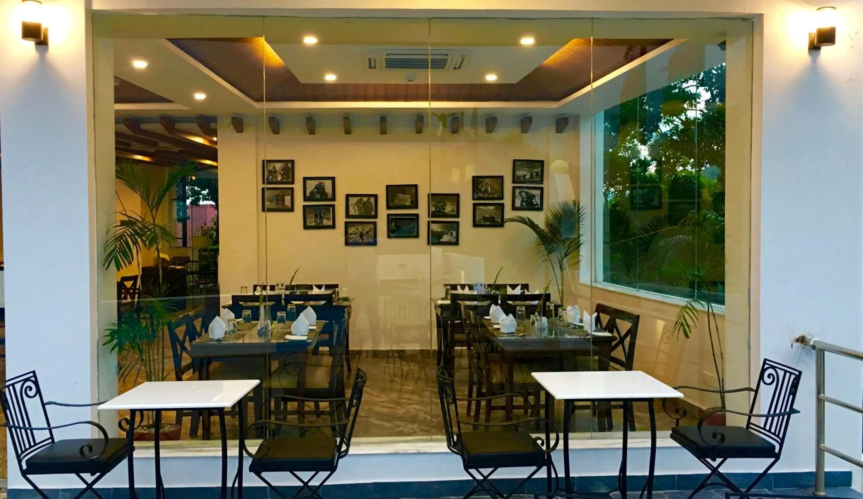 Restaurant/places to eat in Himalayan Front Hotel by KGH Group