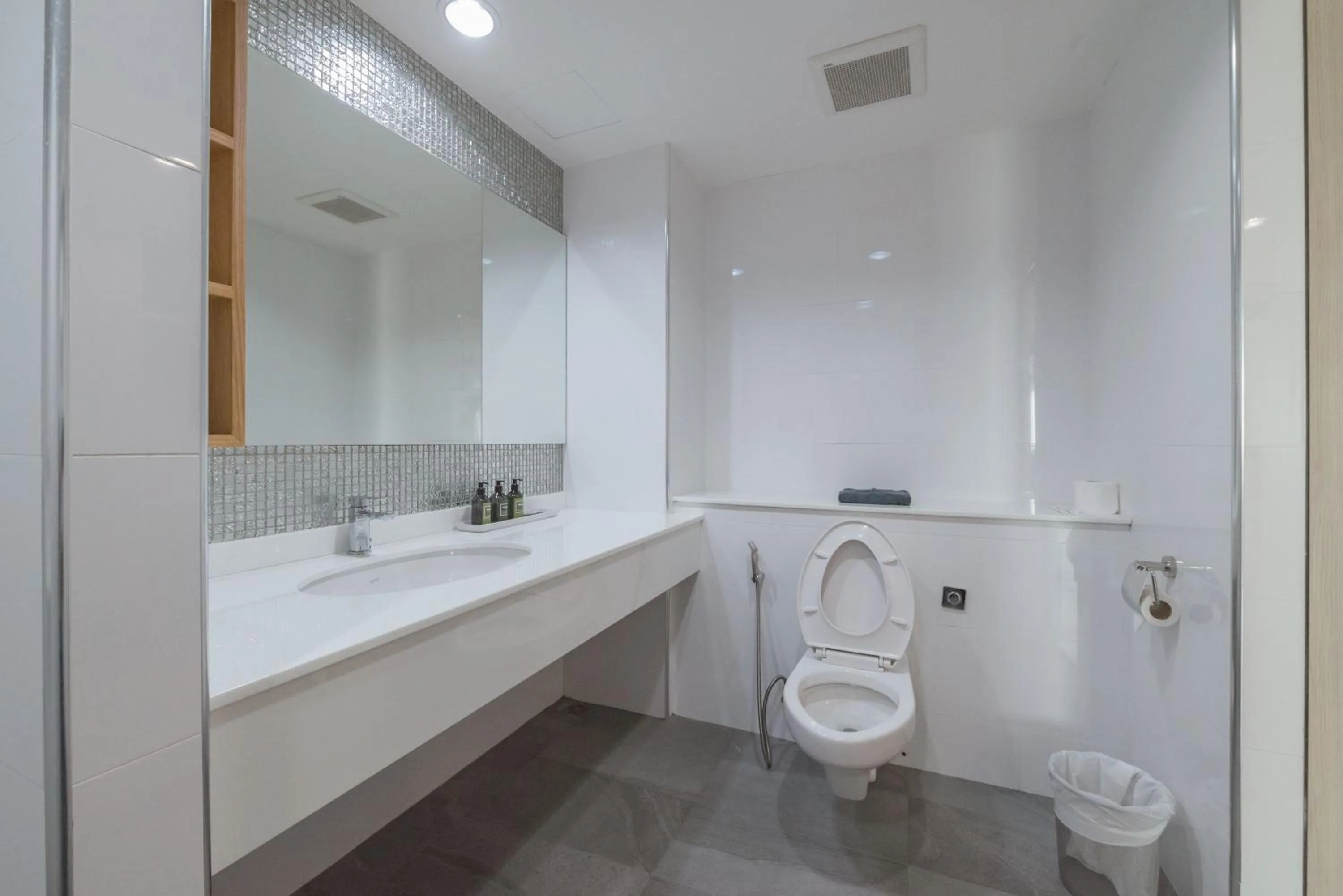 Bathroom in Jasmine Resort Sriracha