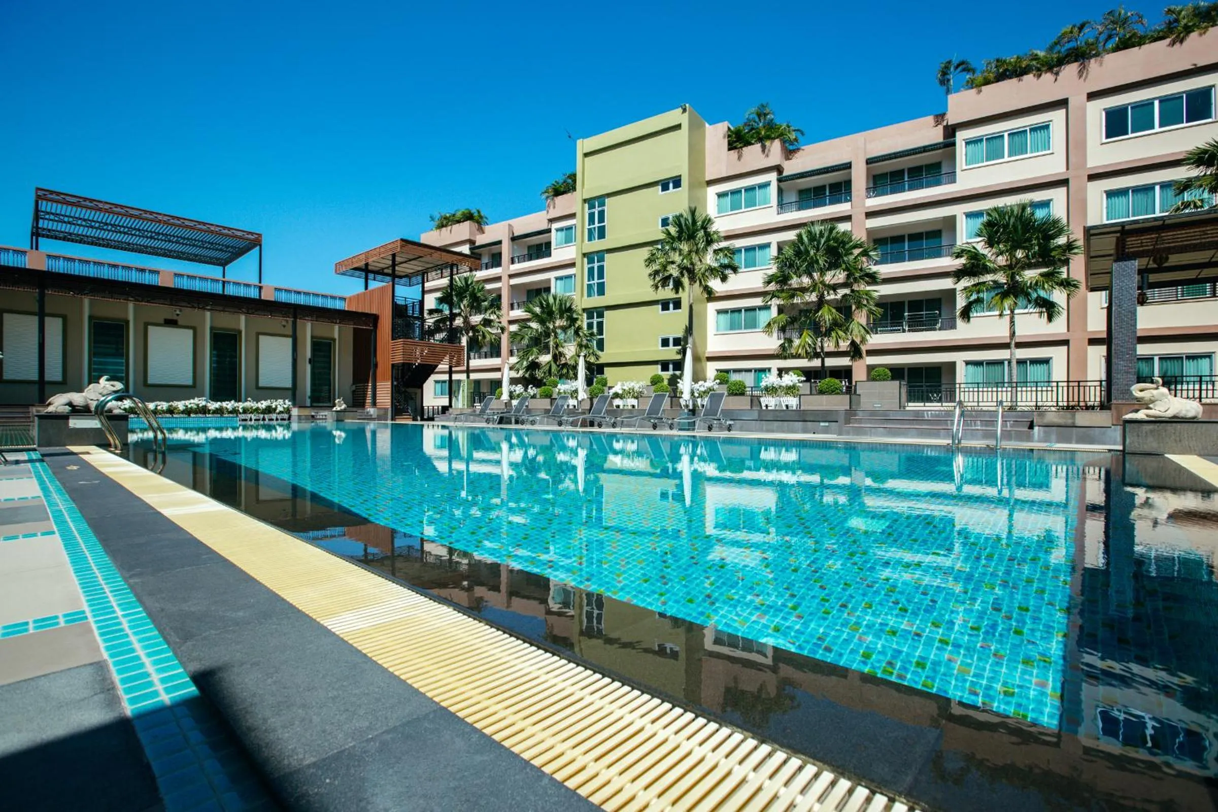 Property building in Jasmine Resort Sriracha