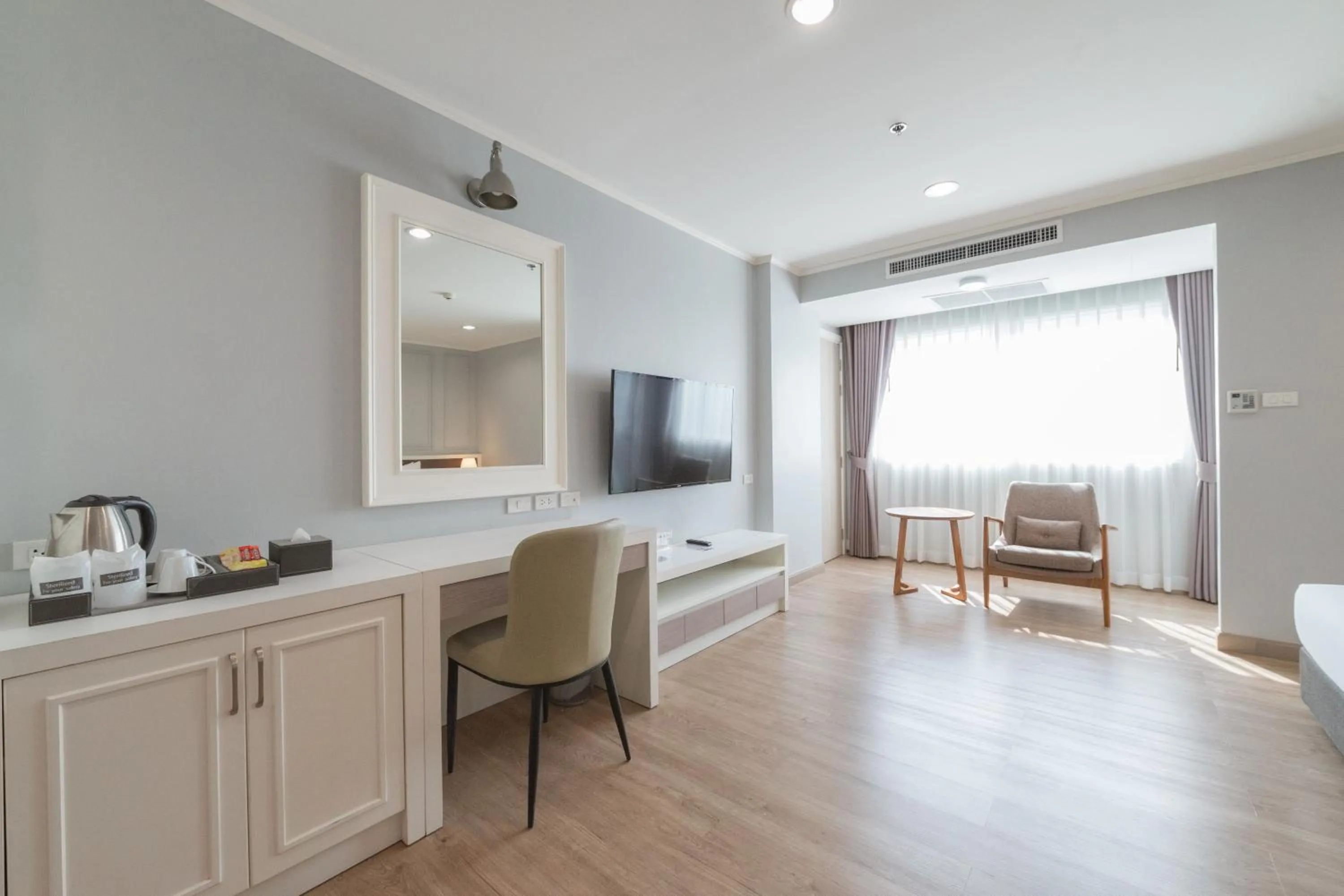 Photo of the whole room in Jasmine Resort Sriracha