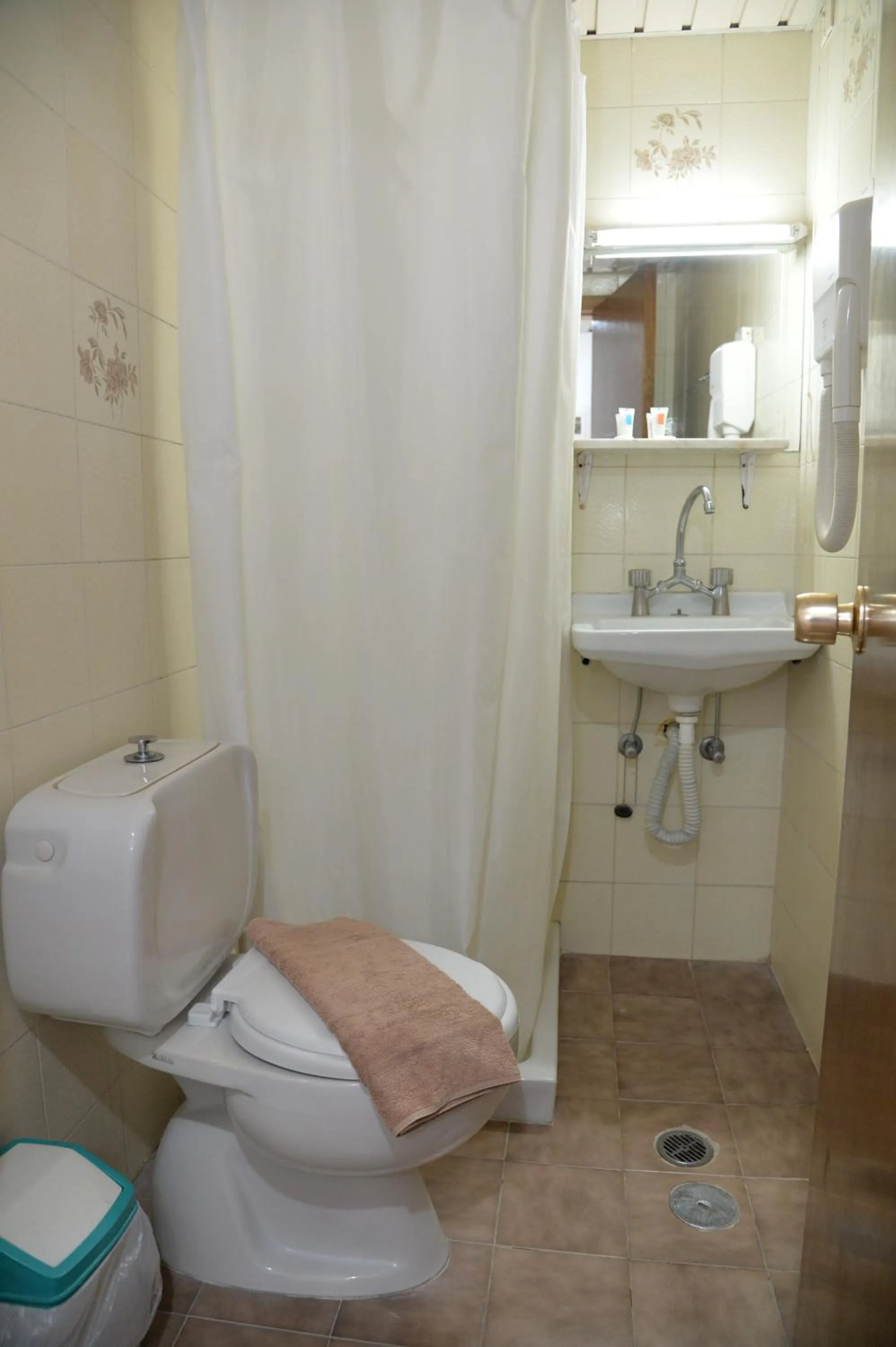 Bathroom in Heleni Beach Hotel