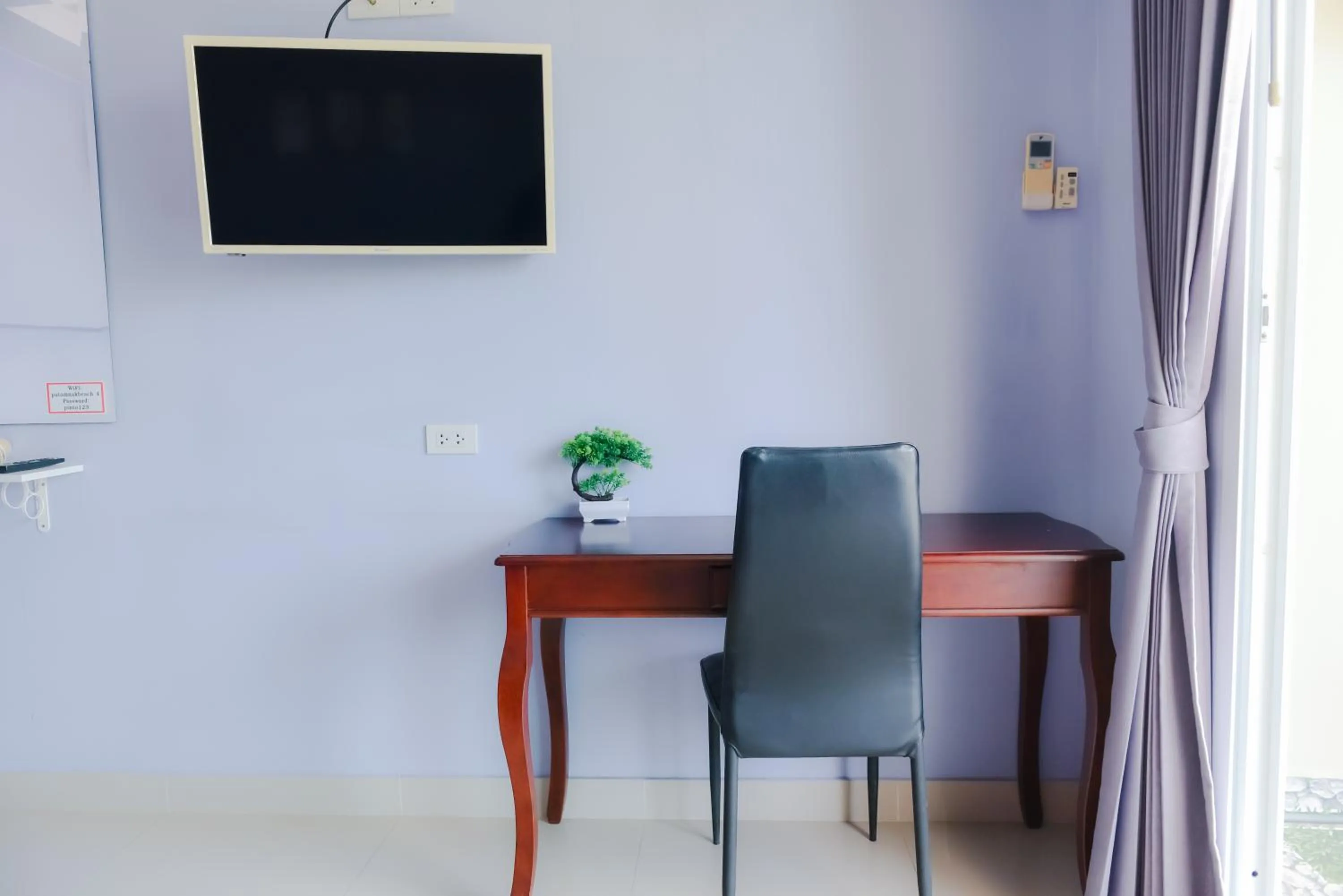 Patumnak Beach Guesthouse