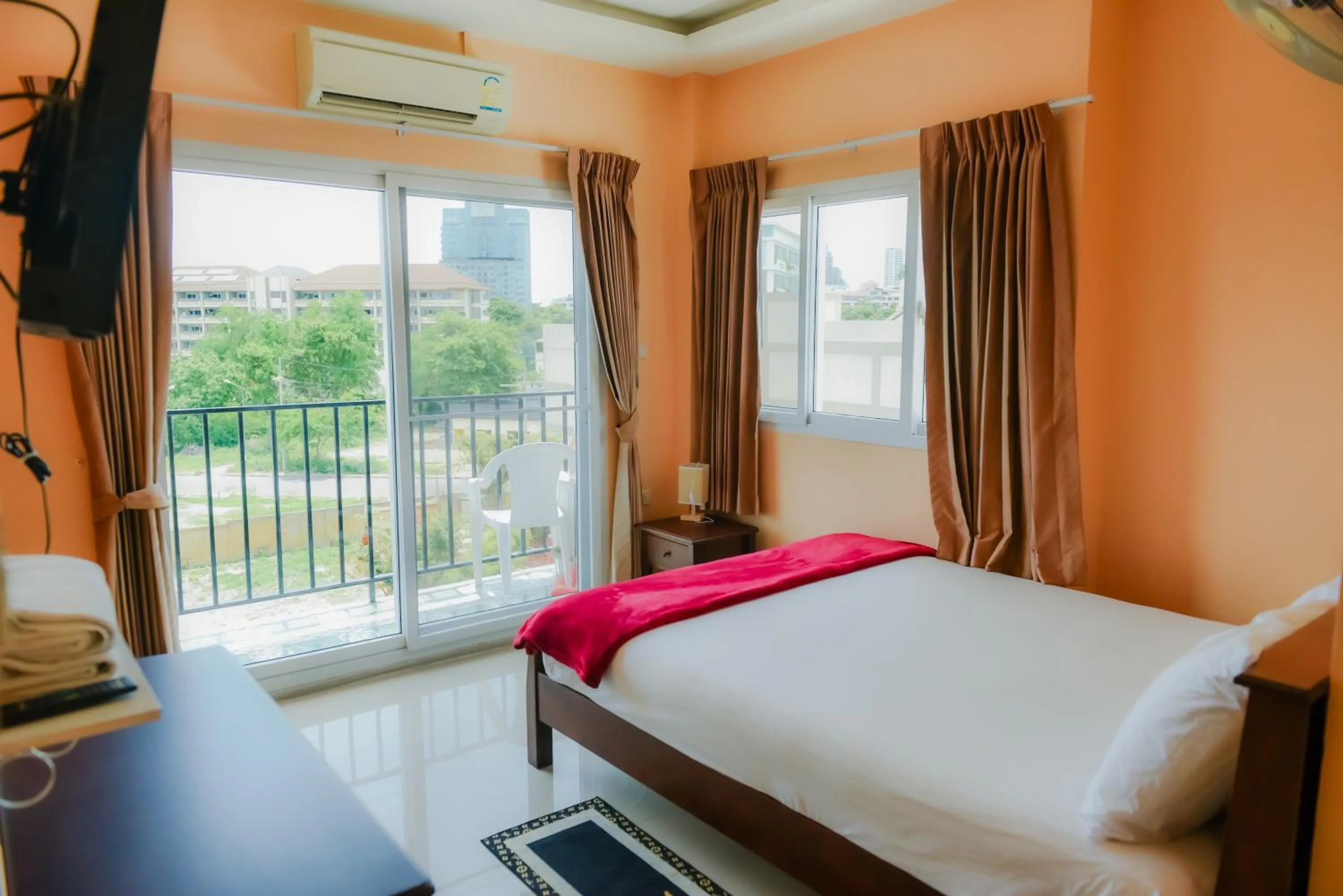 Bed in Patumnak Beach Guesthouse