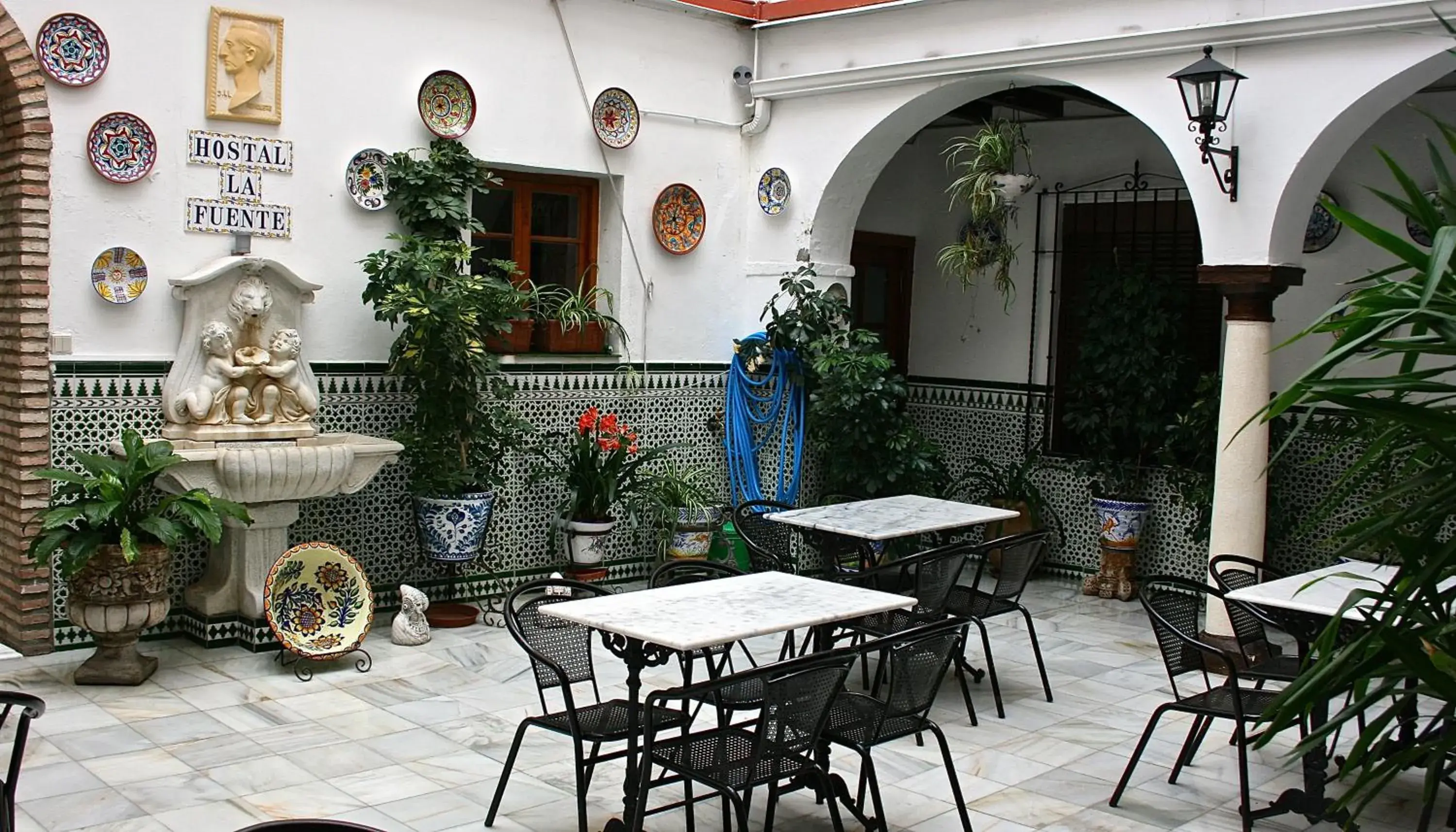 Hostal la Fuente Hostal la Fuente