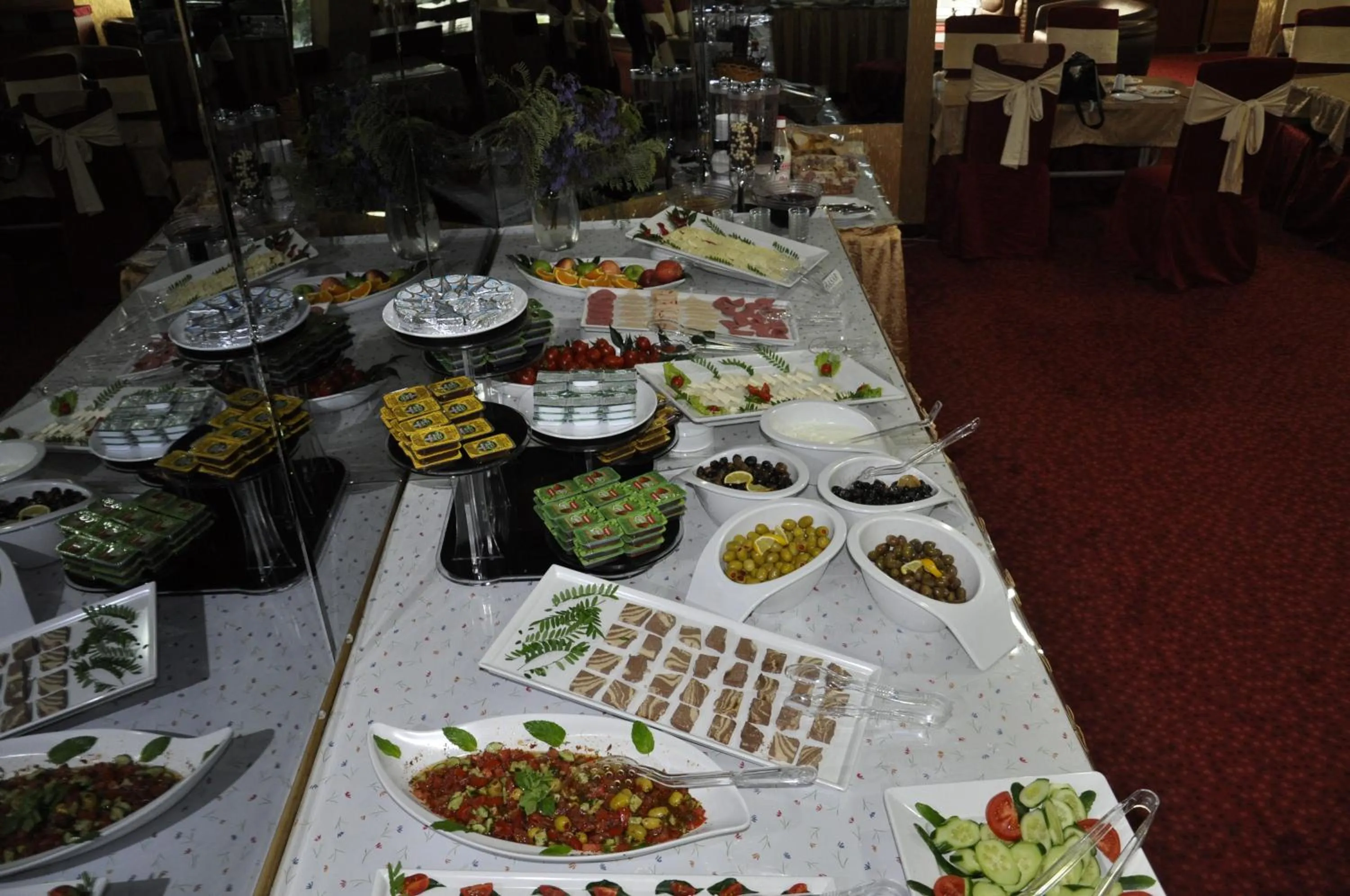 Food in Kivrak Hotel