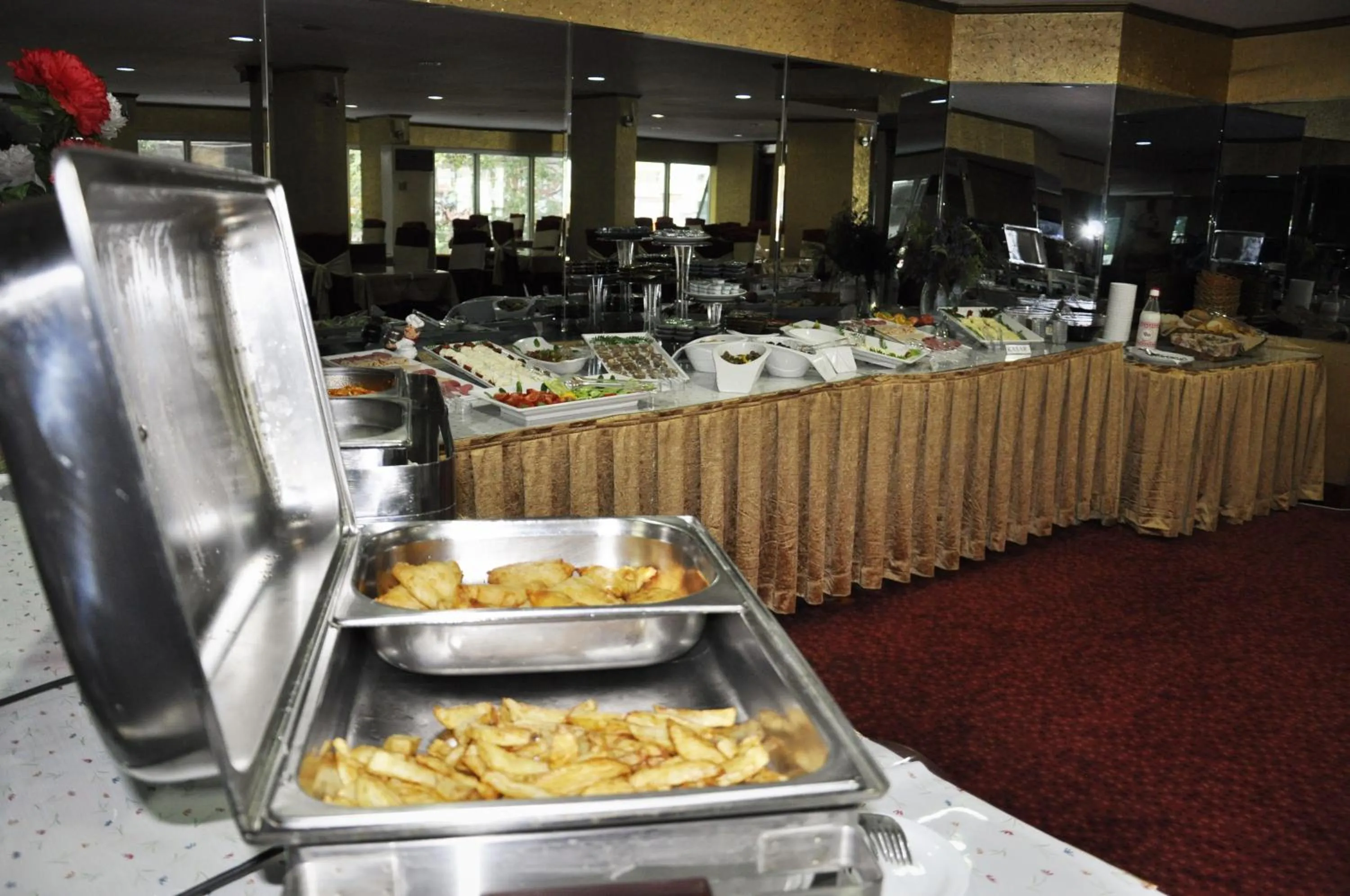 Food in Kivrak Hotel