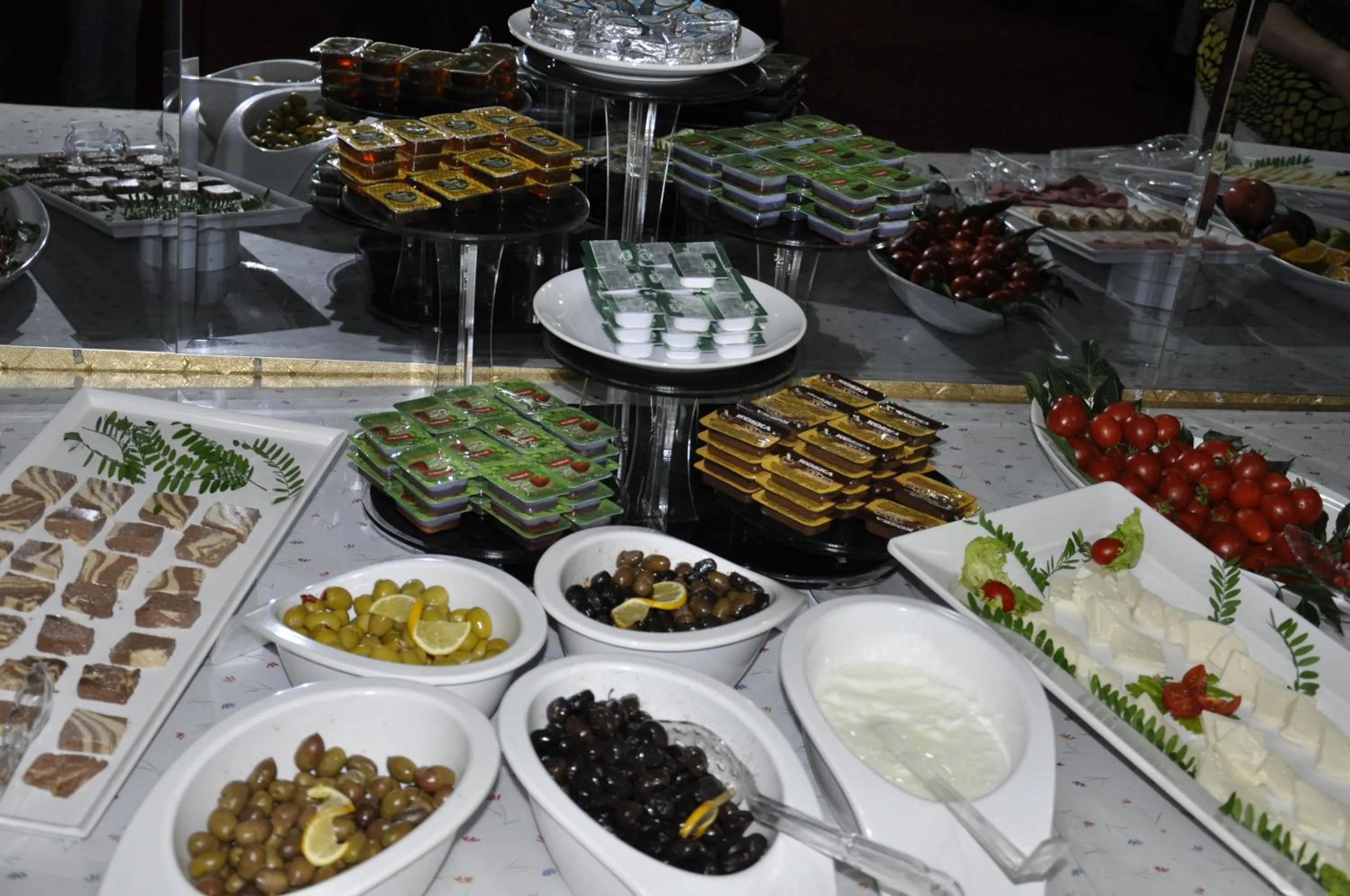 Food in Kivrak Hotel