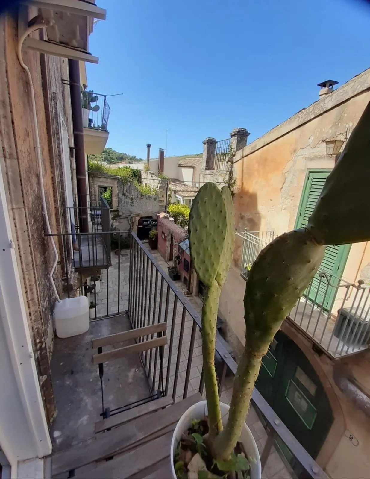 Balcony/Terrace in Residenza Donnafugata B&B