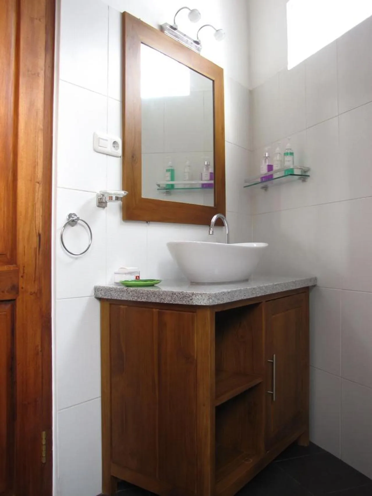 Decorative detail in Terrasse du Lac Munduk