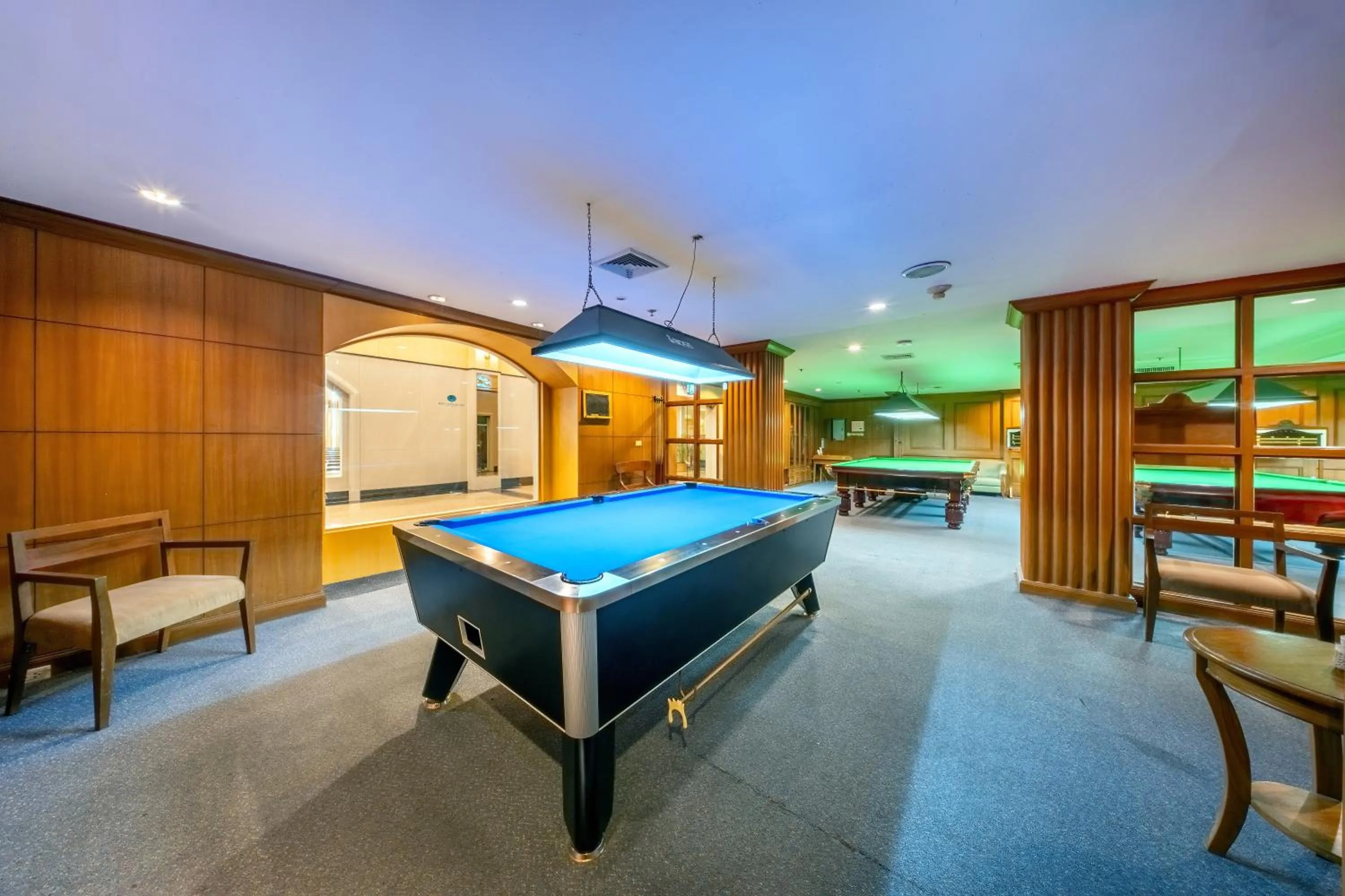 Billiard in Jomtien Palm Beach Hotel & Resort - Family-Friendly