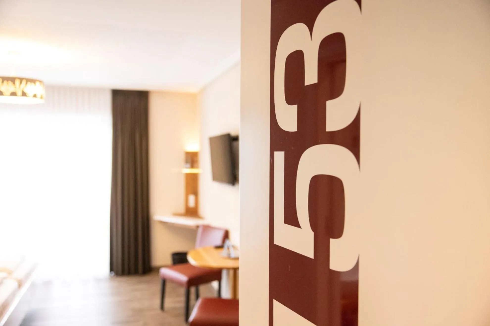 Photo of the whole room, Bed in Gasthaus Amboss