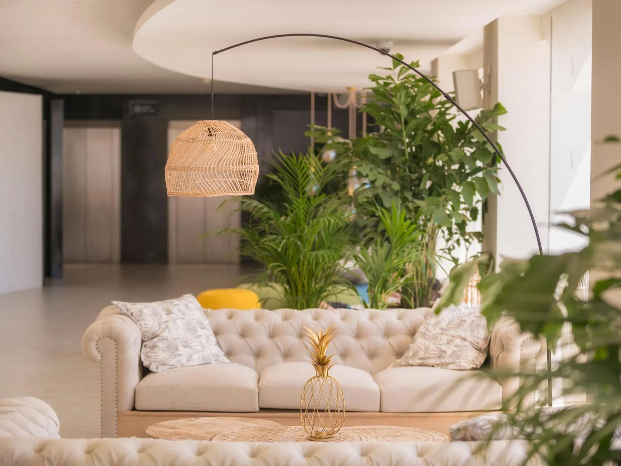 Communal lounge/ TV room in Amàre Beach Hotel Ibiza - Adults Recommended