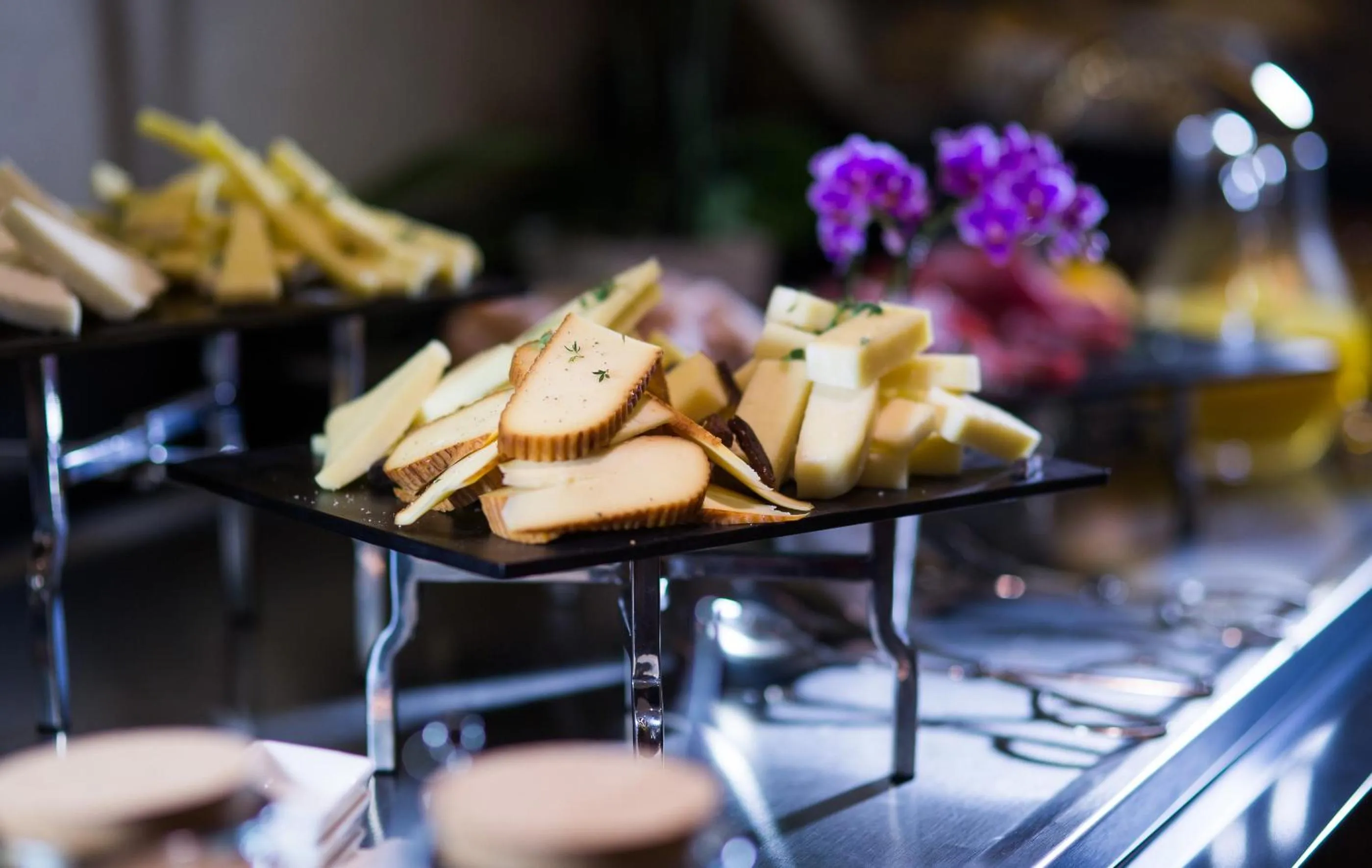 Food in Maroon Hotel Pera