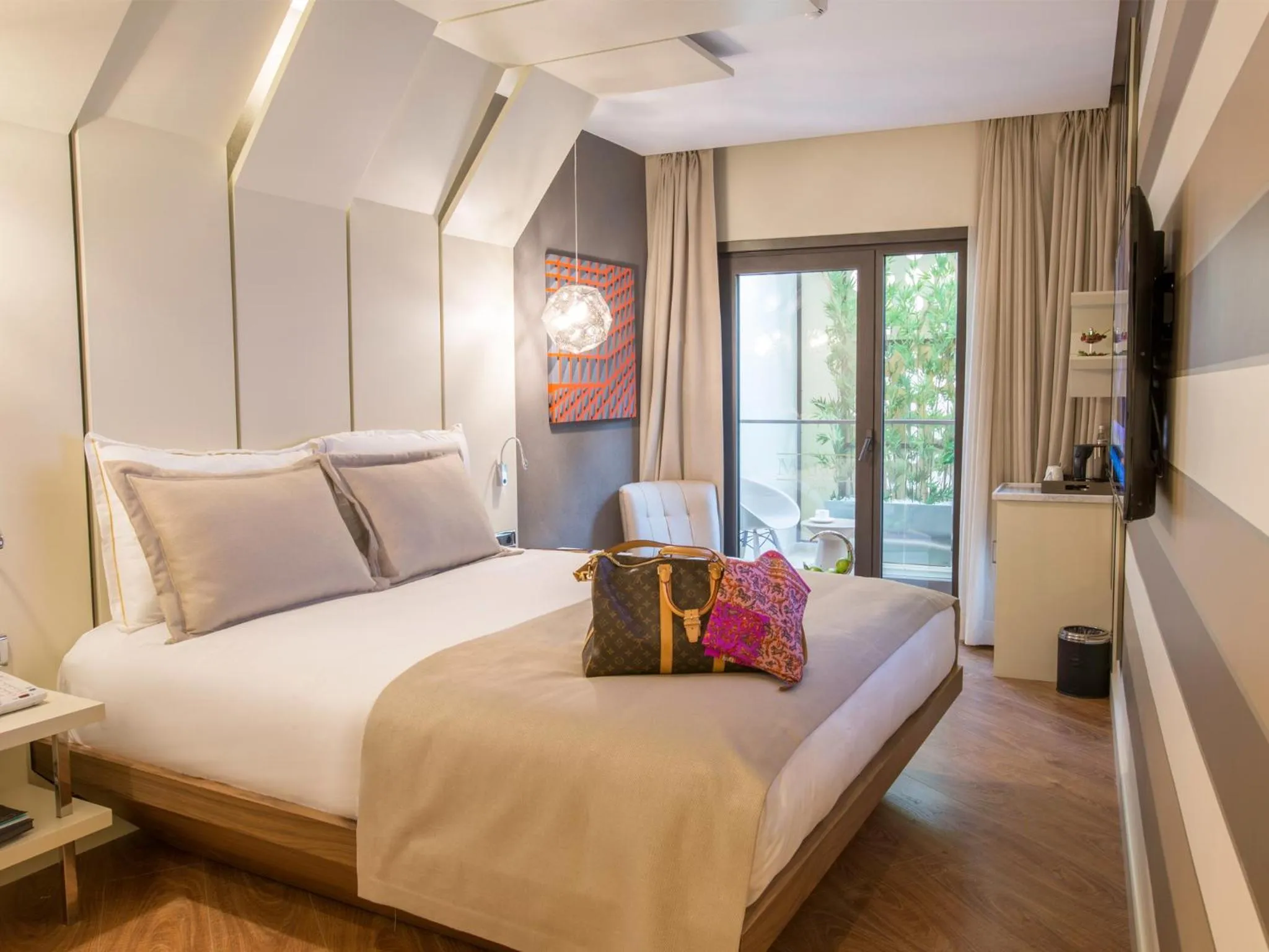 Other, Bed in Maroon Hotel Pera