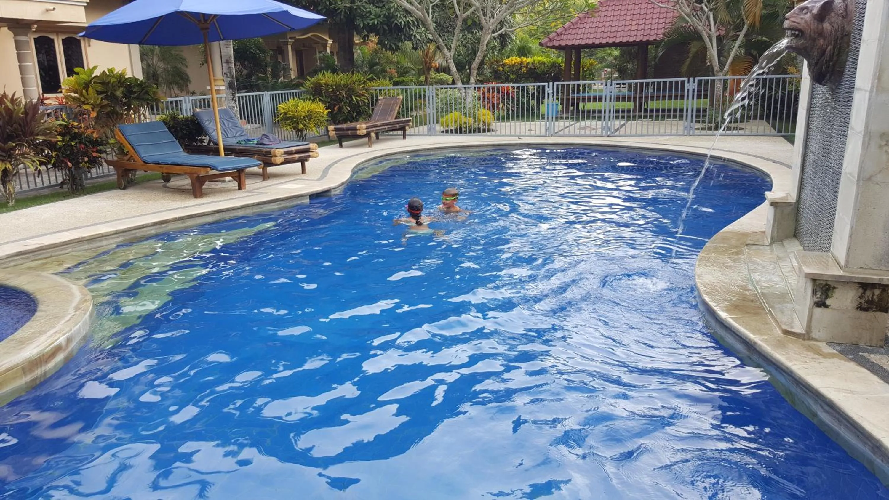 Pool view in Sari Inn Kuta Lombok