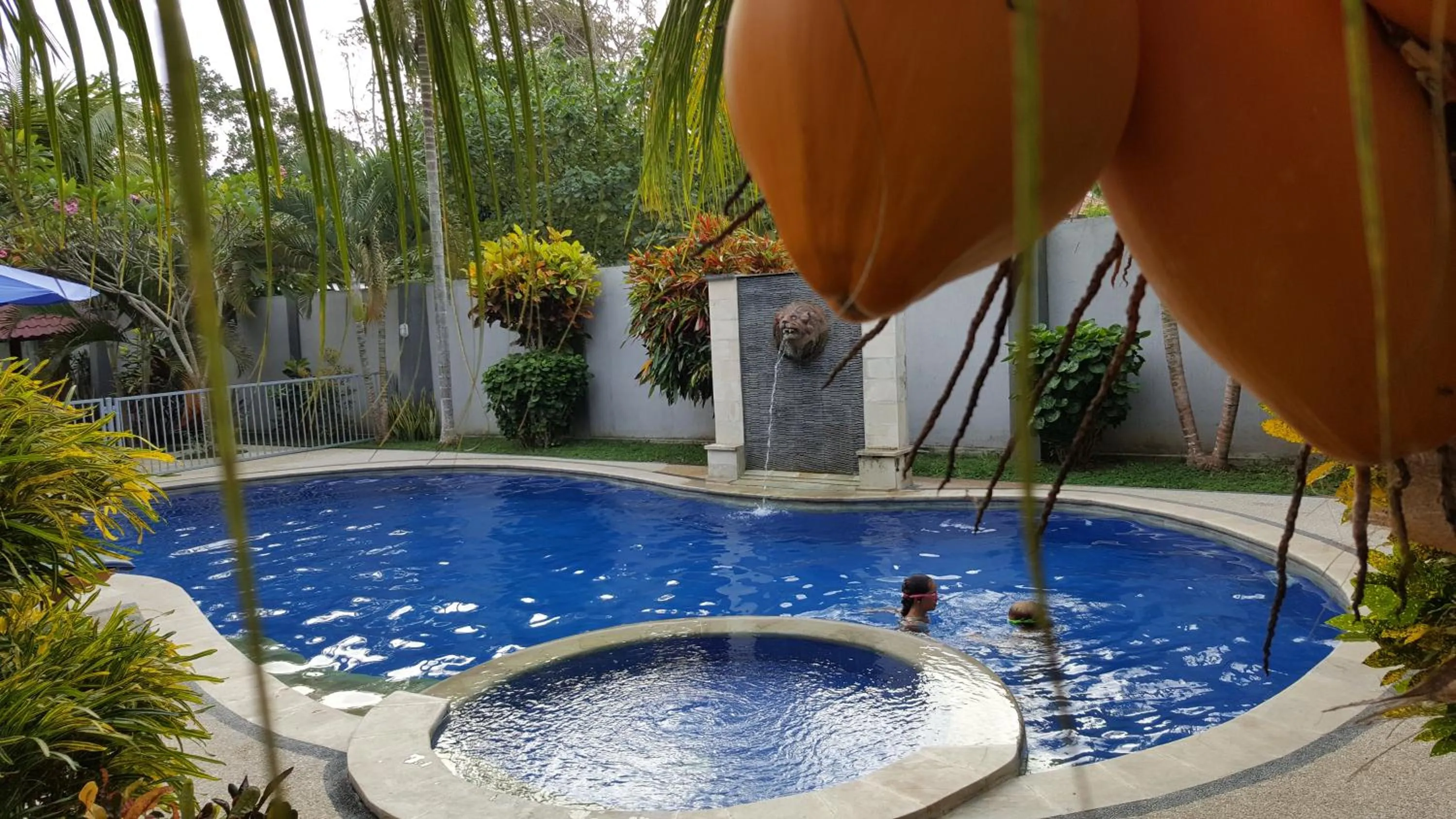 Kitchen or kitchenette in Sari Inn Kuta Lombok