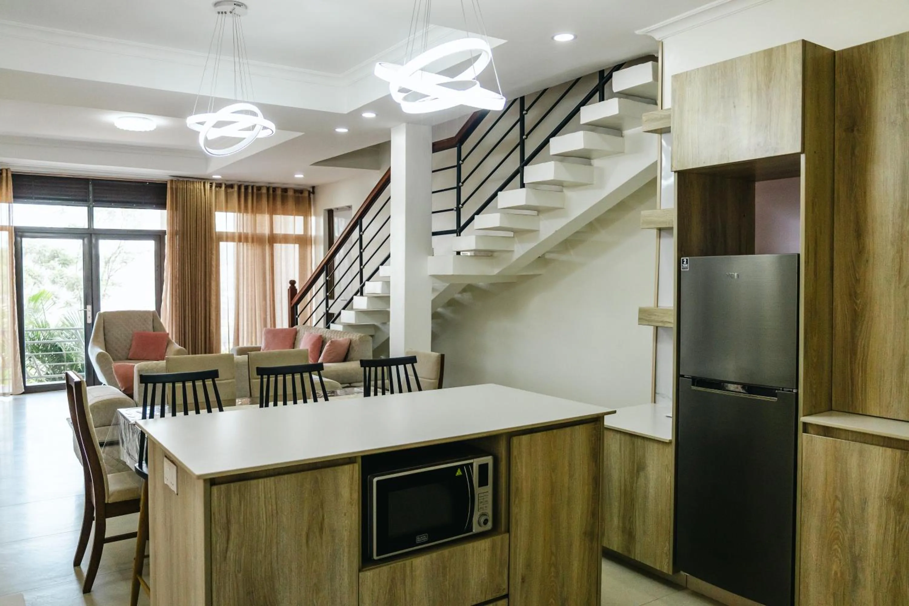 Kitchen or kitchenette in Rooftop View Apartments Rebero