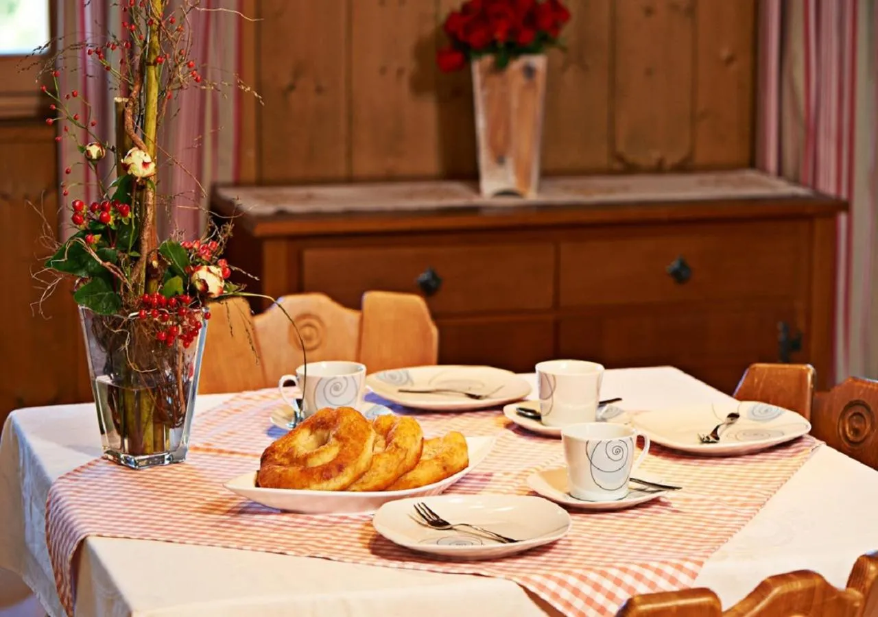 Food in Apartments Donebauer