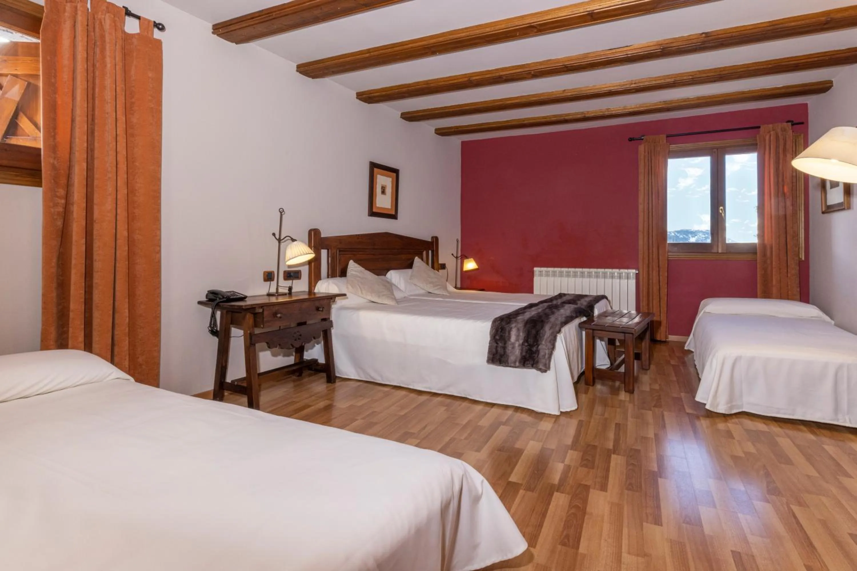 Bed in Hotel Casa Cornel