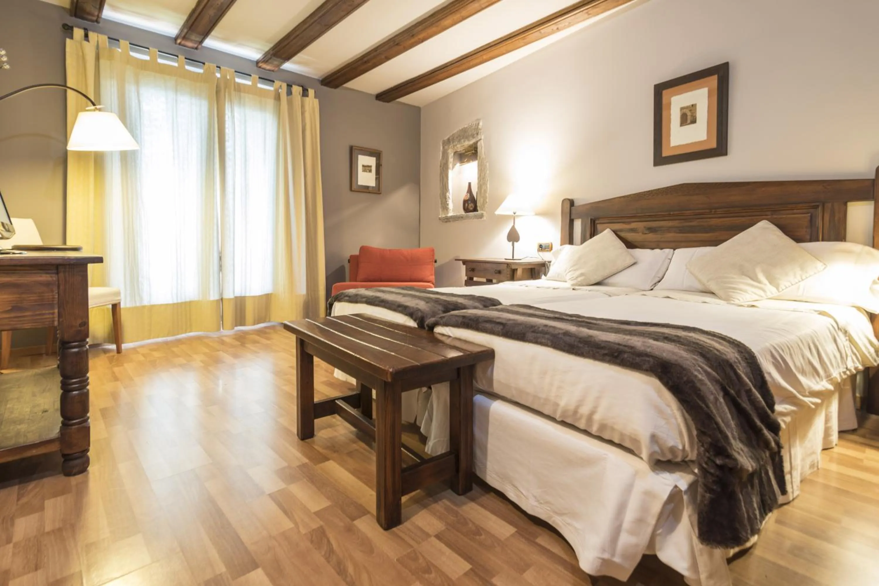 Bed in Hotel Casa Cornel