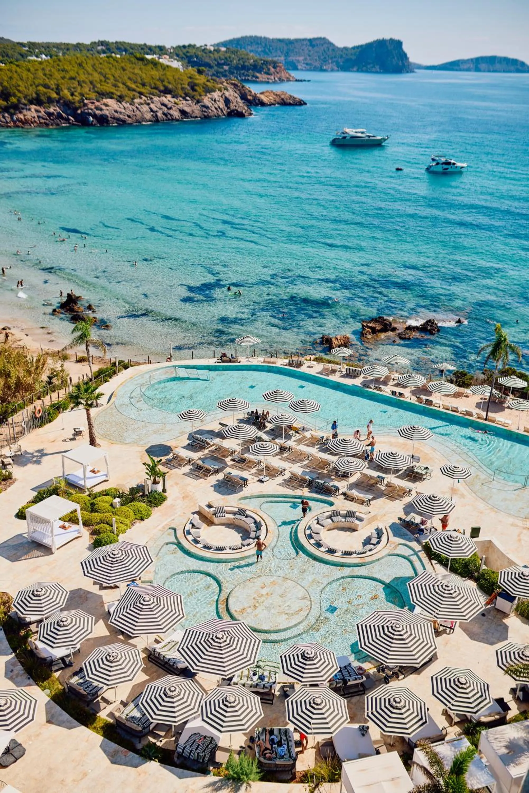 Restaurant/places to eat in BLESS Hotel Ibiza - The Leading Hotels of The World