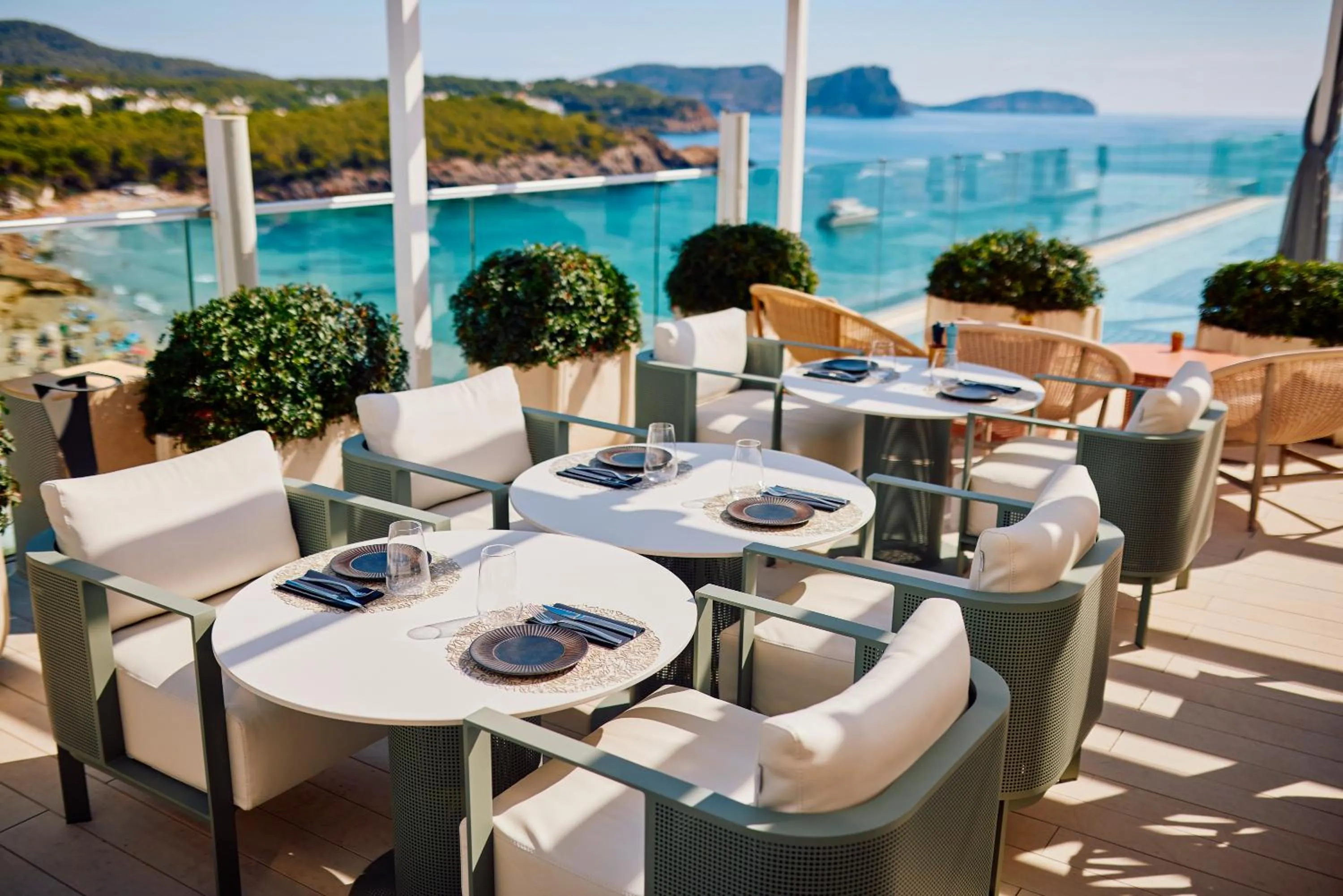 Restaurant/places to eat in BLESS Hotel Ibiza - The Leading Hotels of The World