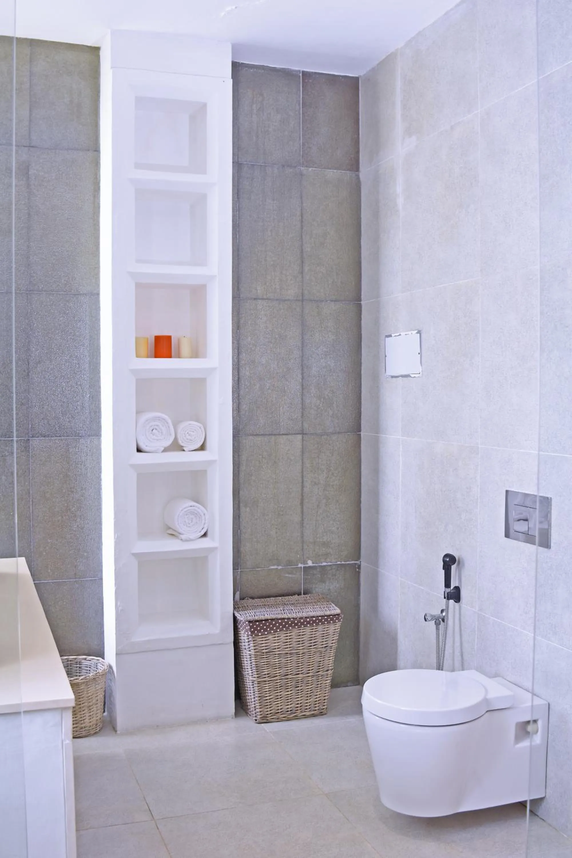 Bathroom in Villa Santé, Kalpitiya by The Serendipity Collection