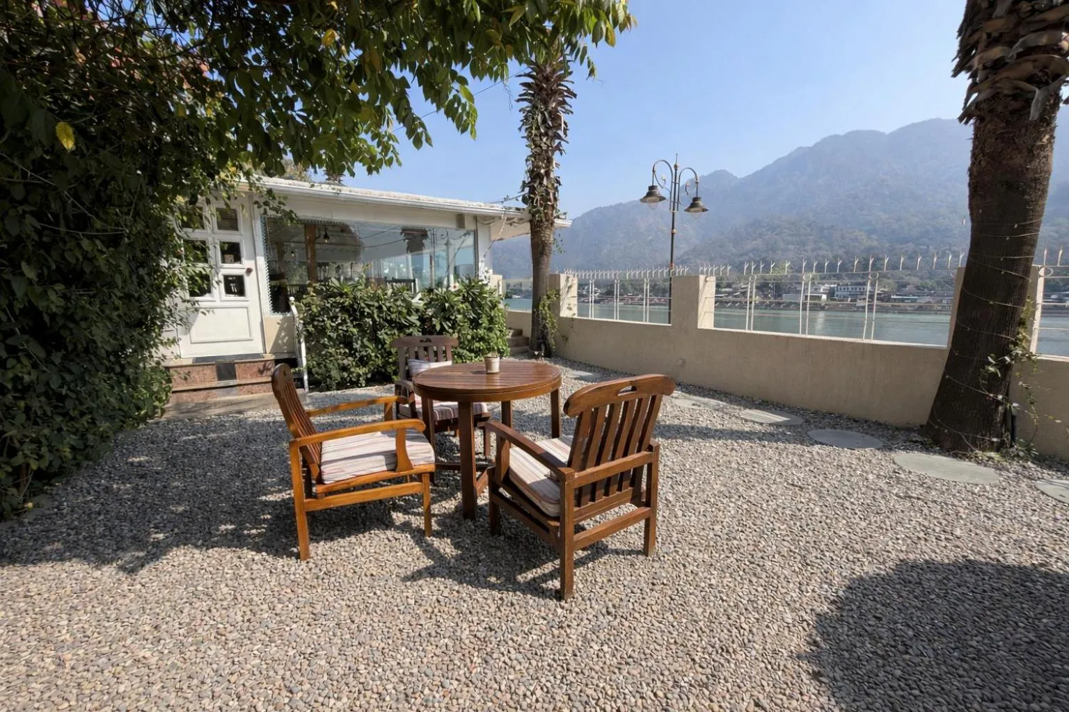 Restaurant/places to eat in Yog Niketan By Sanskriti