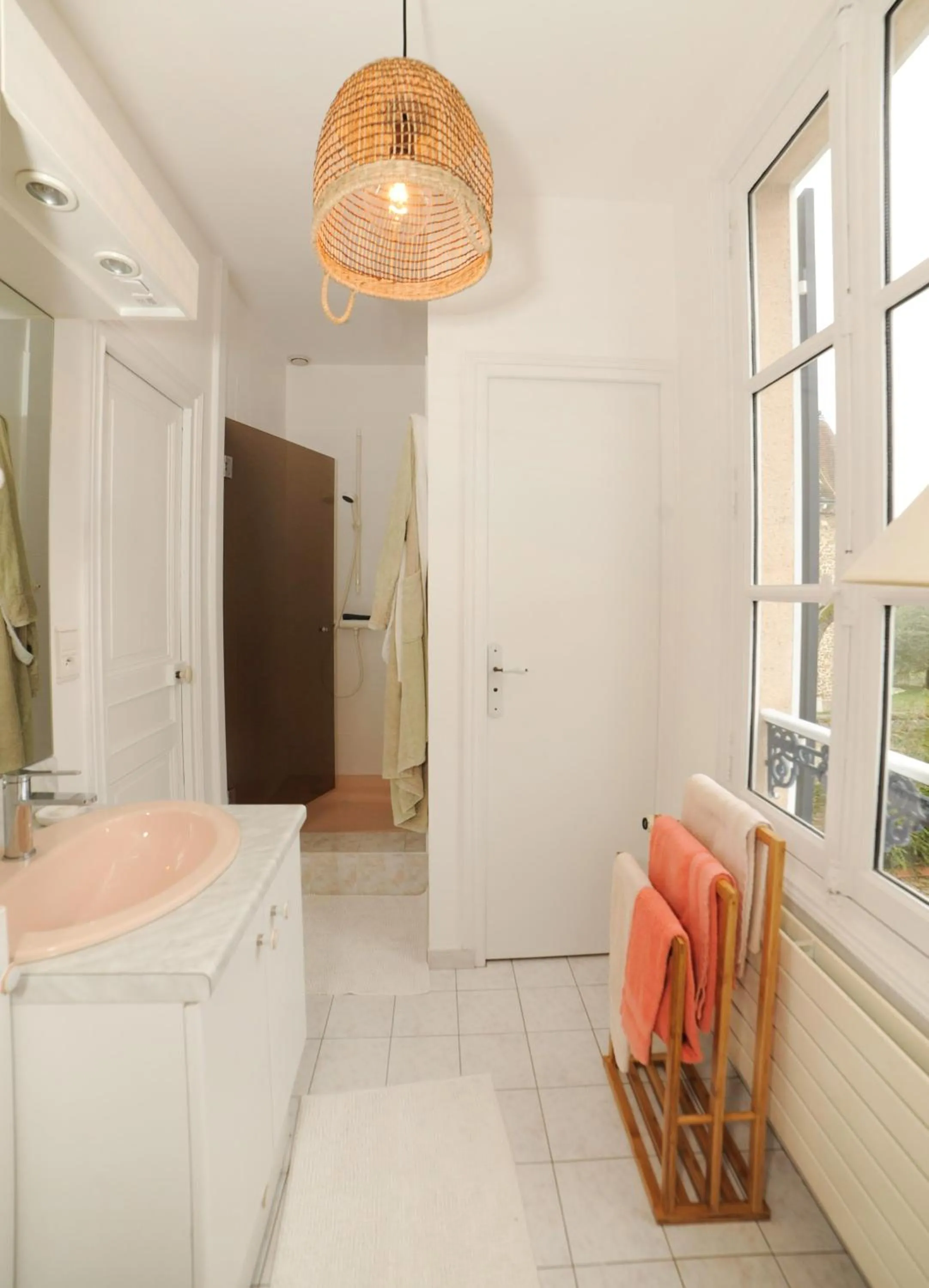 Bathroom in Le Jardin Cathedrale